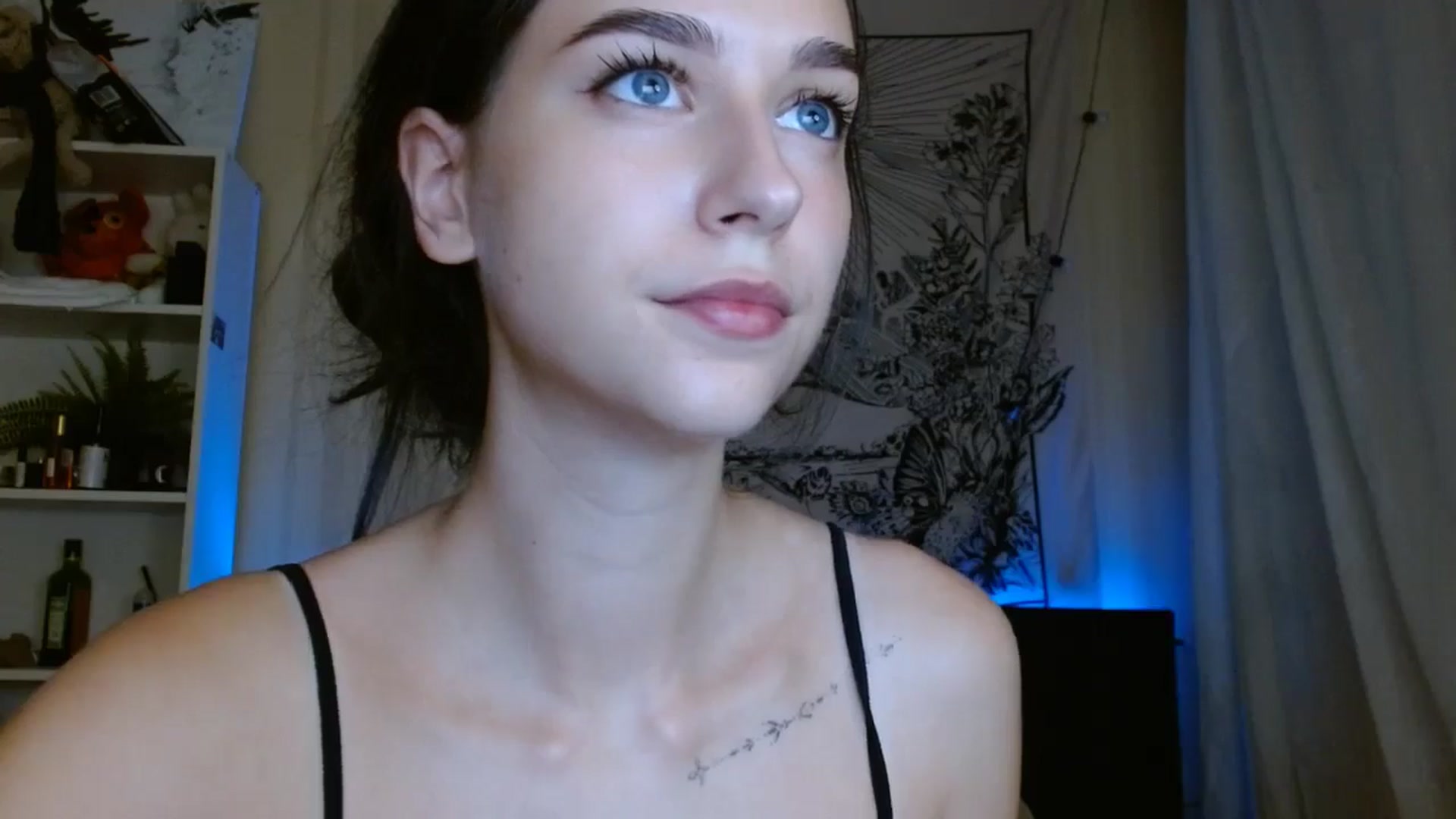 Gallery image thumbnail from ElsieF_'s myfreecams stream on, 08/11/2024, 17:17 image 20 of 20