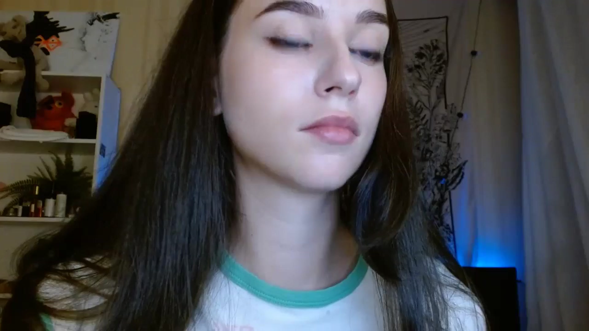 Gallery image thumbnail from ElsieF_'s myfreecams stream on, 08/14/2024, 18:00 image 10 of 20