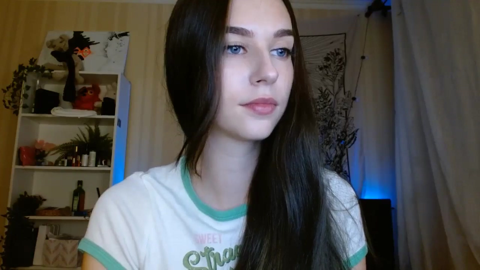 Gallery image thumbnail from ElsieF_'s myfreecams stream on, 08/14/2024, 18:00 image 16 of 20