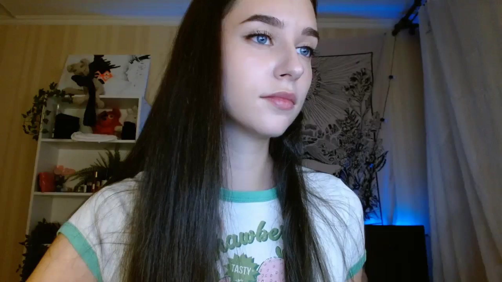 Gallery image thumbnail from ElsieF_'s myfreecams stream on, 08/14/2024, 18:00 image 20 of 20