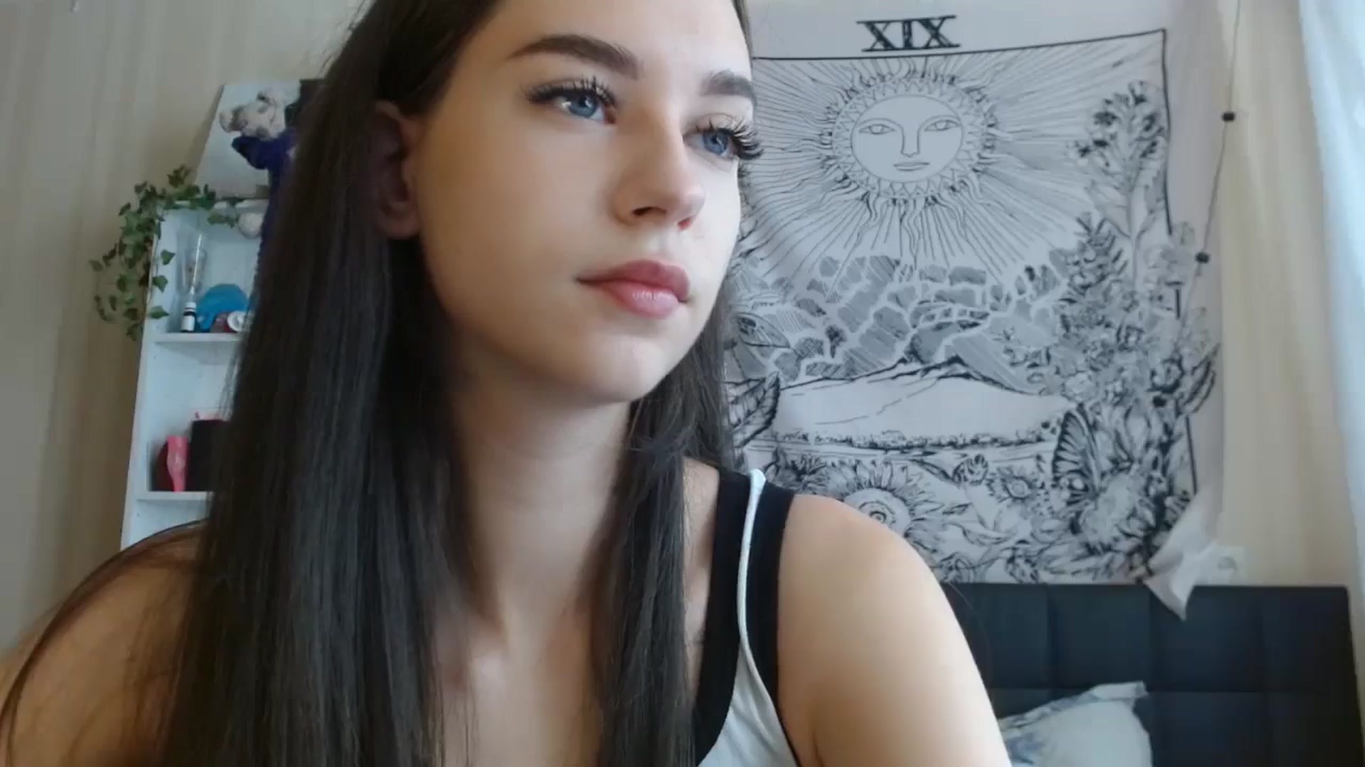 Gallery image thumbnail from ElsieF_'s myfreecams stream on, 08/26/2024, 06:29 image 17 of 20