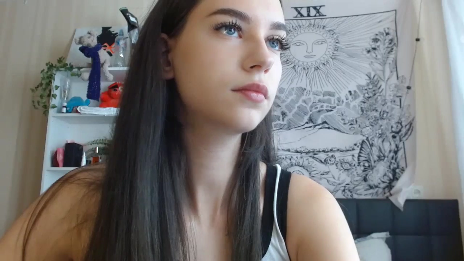 Gallery image thumbnail from ElsieF_'s myfreecams stream on, 08/26/2024, 06:29 image 18 of 20