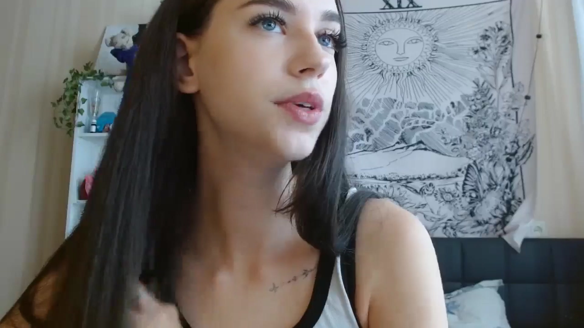 Gallery image thumbnail from ElsieF_'s myfreecams stream on, 08/26/2024, 06:29 image 10 of 20
