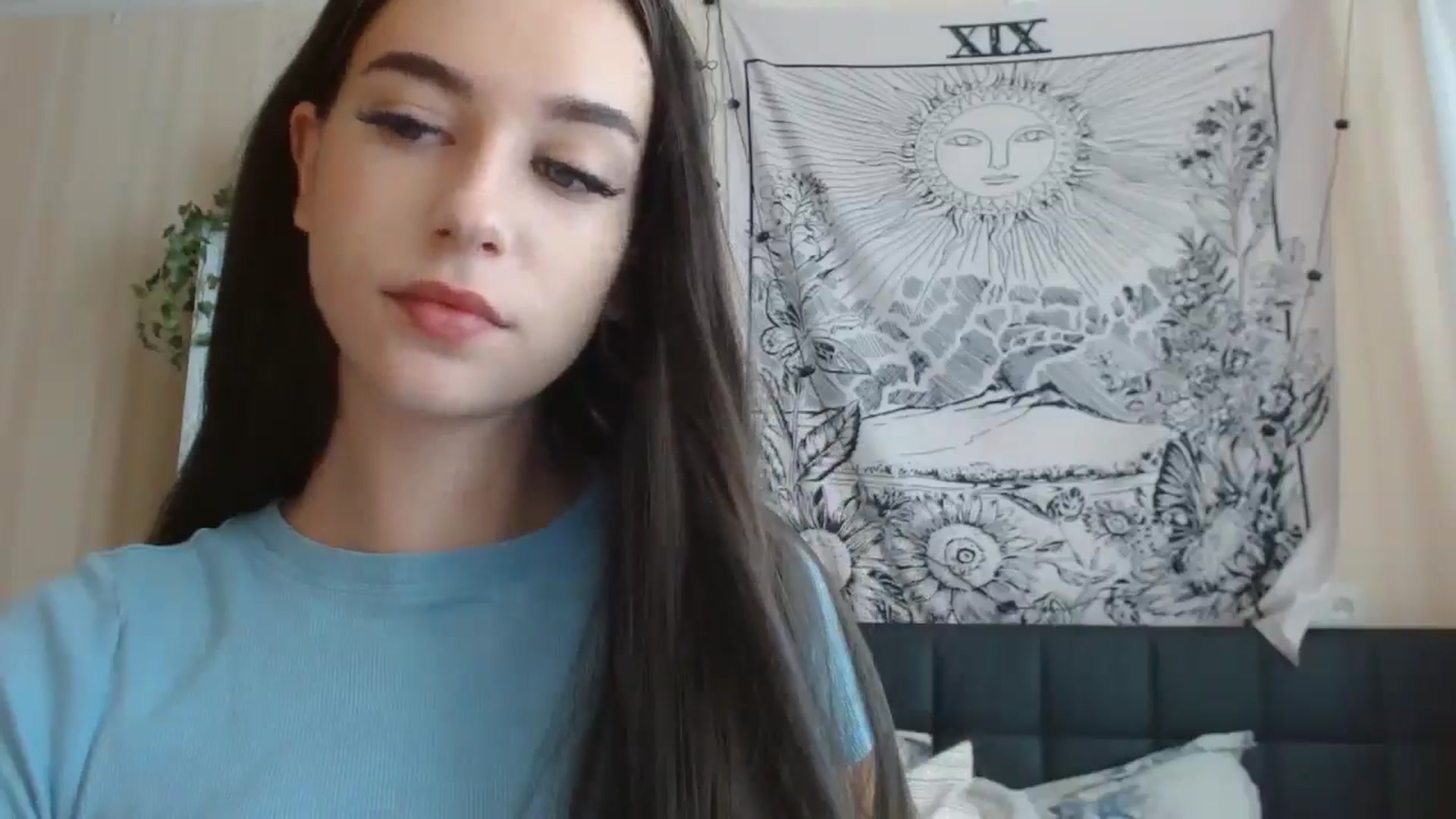 Gallery image thumbnail from ElsieF_'s myfreecams stream on, 08/26/2024, 07:28 image 7 of 20