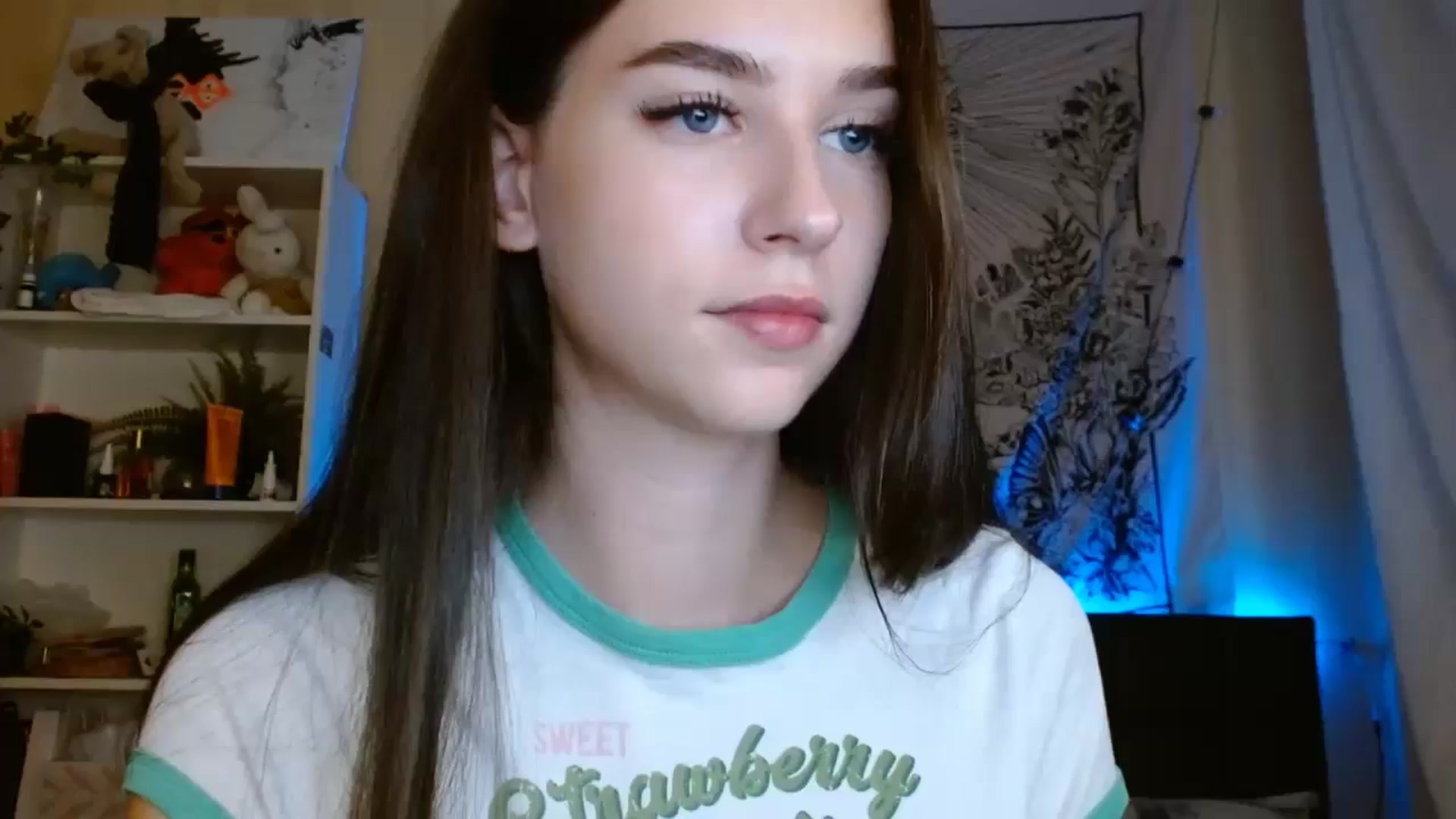 Gallery image thumbnail from ElsieF_'s myfreecams stream on, 08/28/2024, 20:39 image 15 of 20