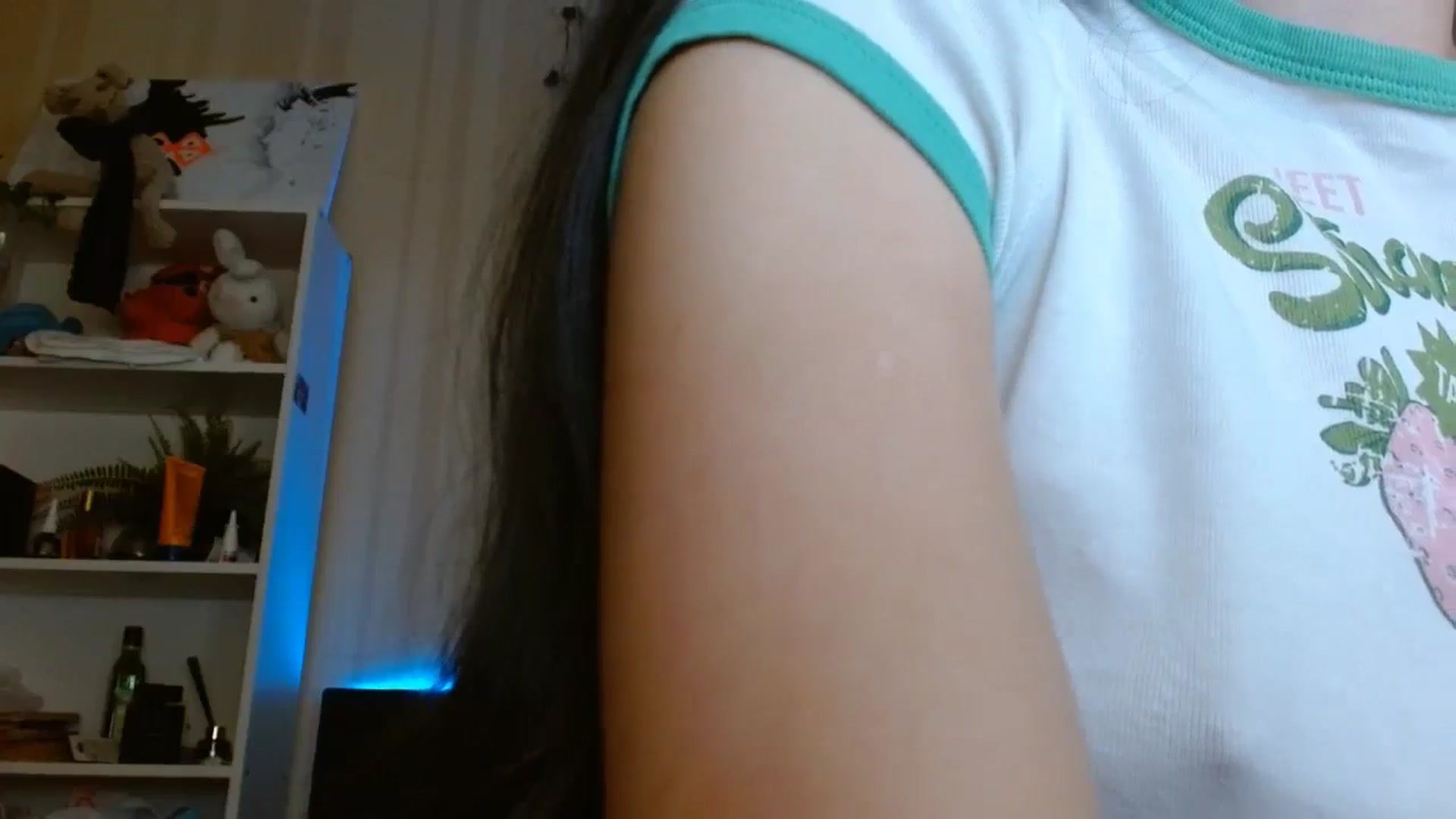 Gallery image thumbnail from ElsieF_'s myfreecams stream on, 08/28/2024, 21:05 image 15 of 20