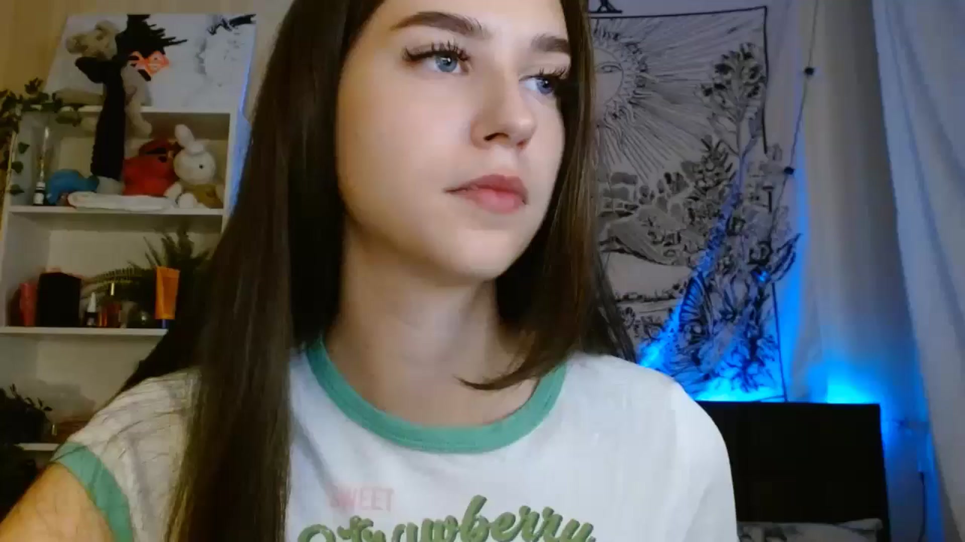 Gallery image thumbnail from ElsieF_'s myfreecams stream on, 08/28/2024, 21:05 image 9 of 20