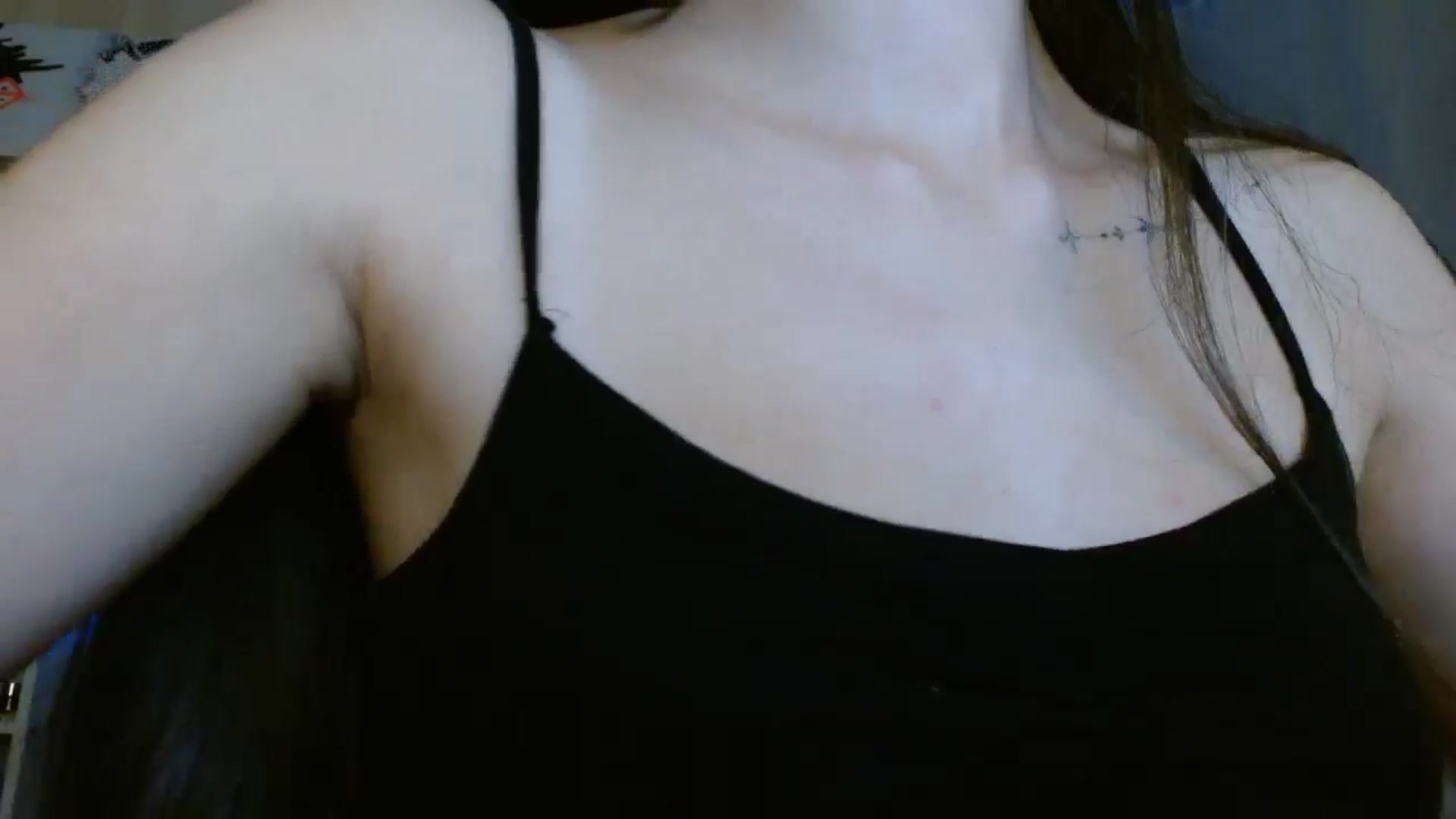 Gallery image thumbnail from ElsieF_'s myfreecams stream on, 08/29/2024, 18:41 image 10 of 20