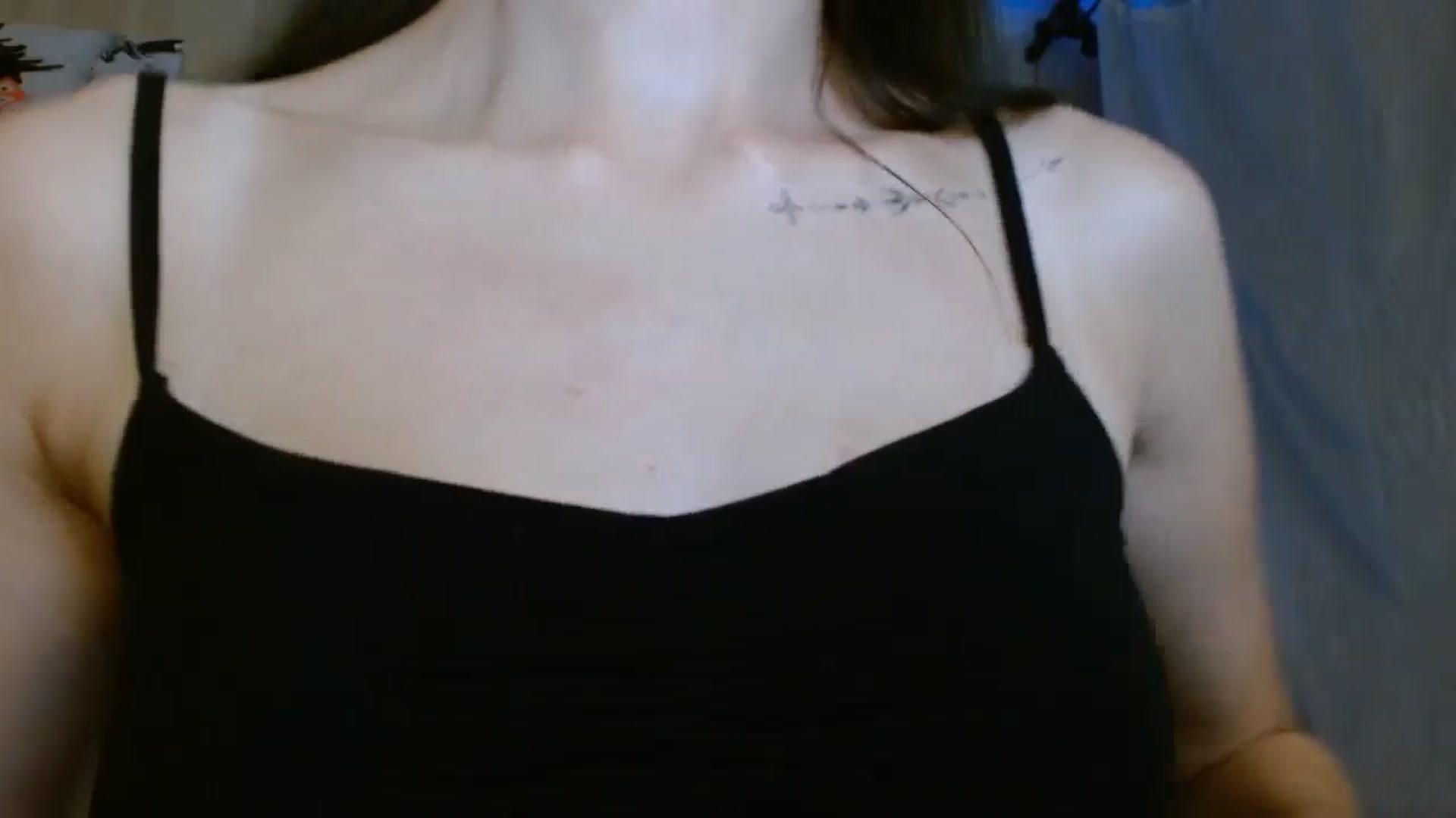 Gallery image thumbnail from ElsieF_'s myfreecams stream on, 08/29/2024, 18:41 image 7 of 20
