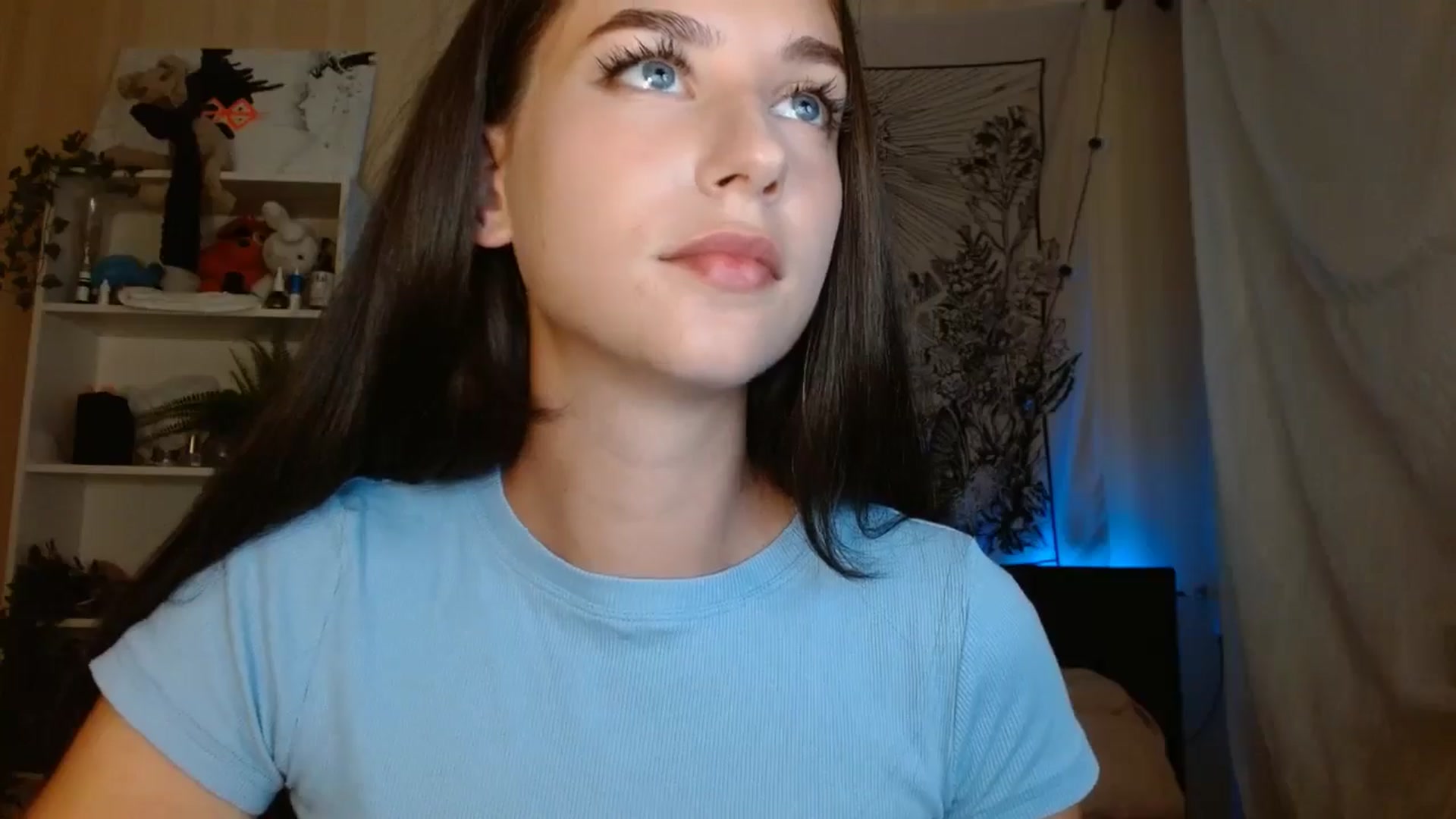 Gallery image thumbnail from ElsieF_'s myfreecams stream on, 09/17/2024, 18:02 image 13 of 20