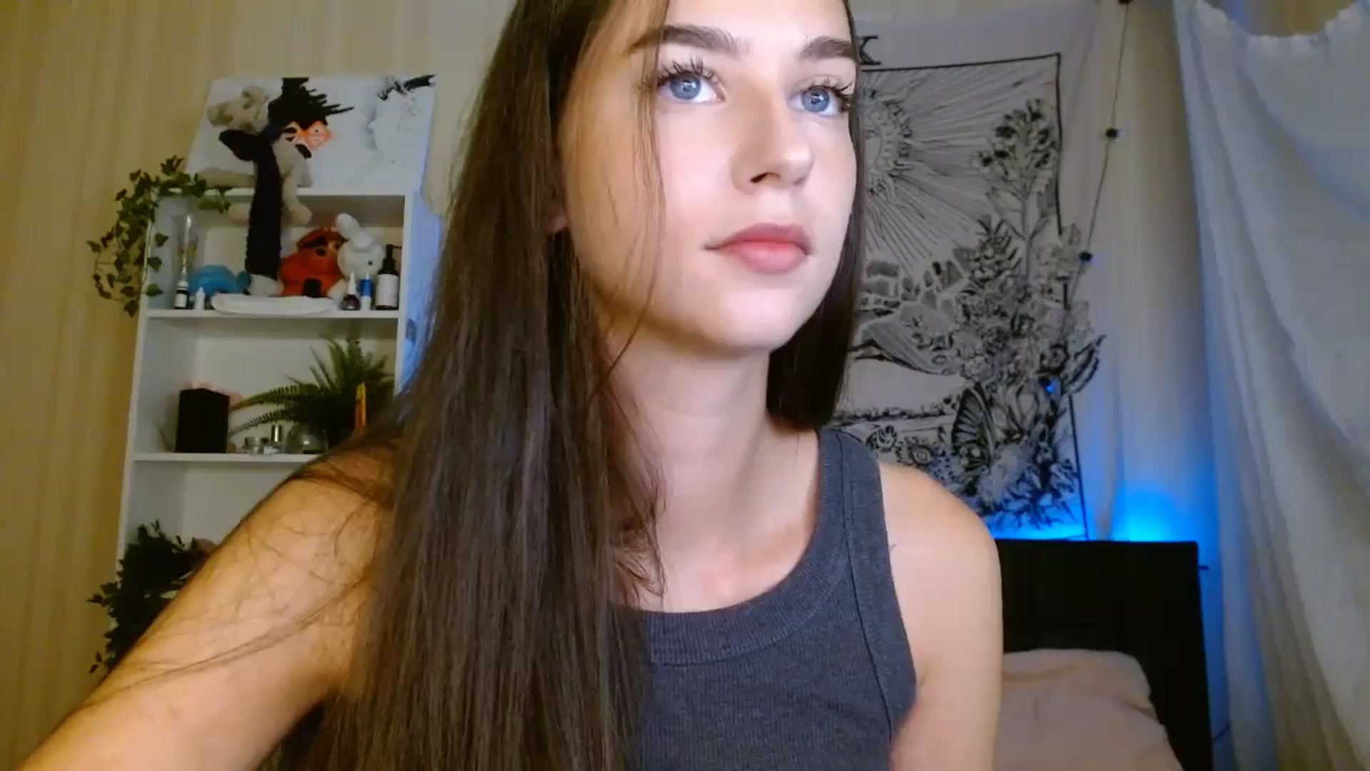 Gallery image thumbnail from ElsieF_'s myfreecams stream on, 09/21/2024, 16:29 image 3 of 20