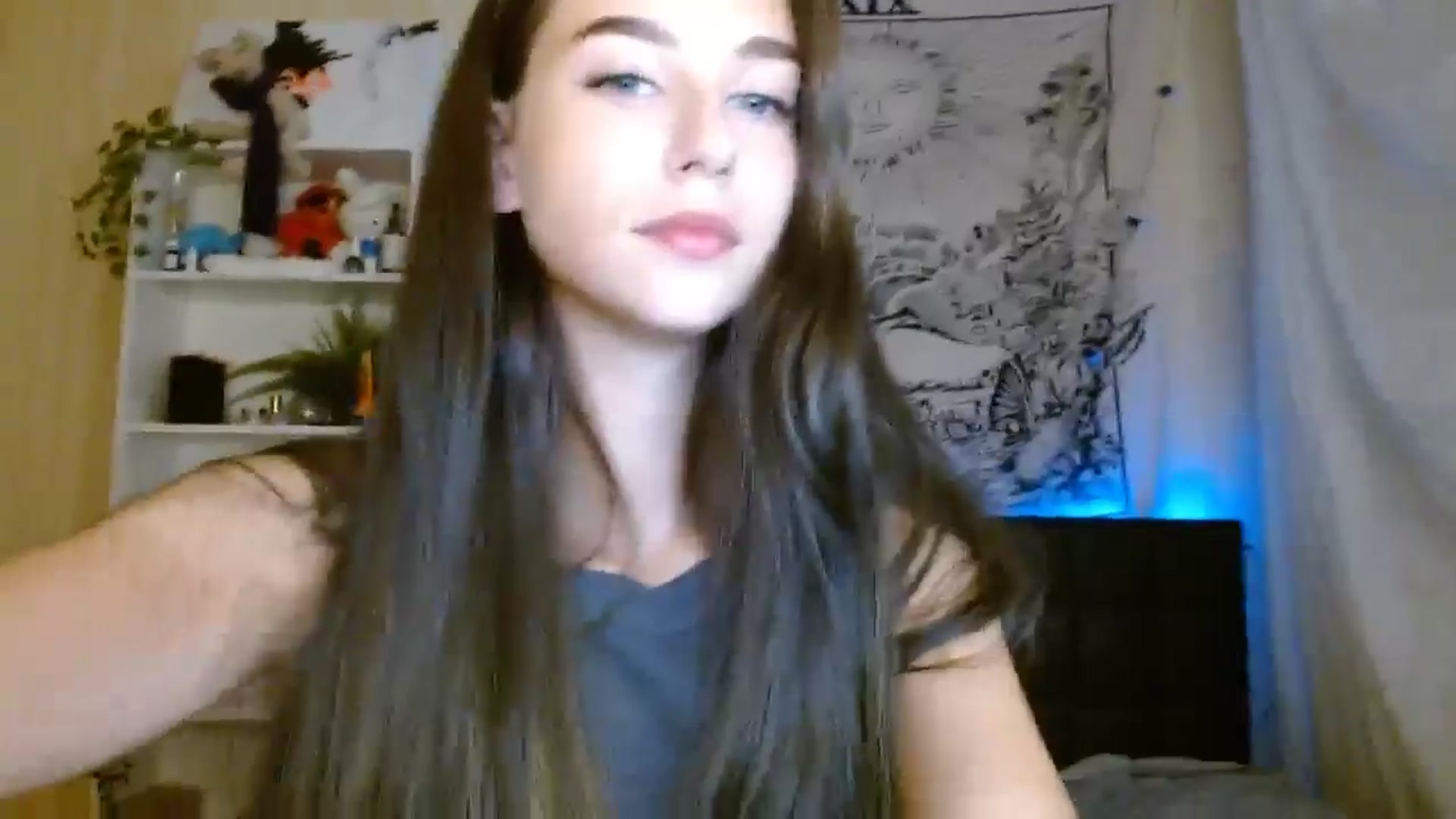 Gallery image thumbnail from ElsieF_'s myfreecams stream on, 09/21/2024, 18:39 image 3 of 20