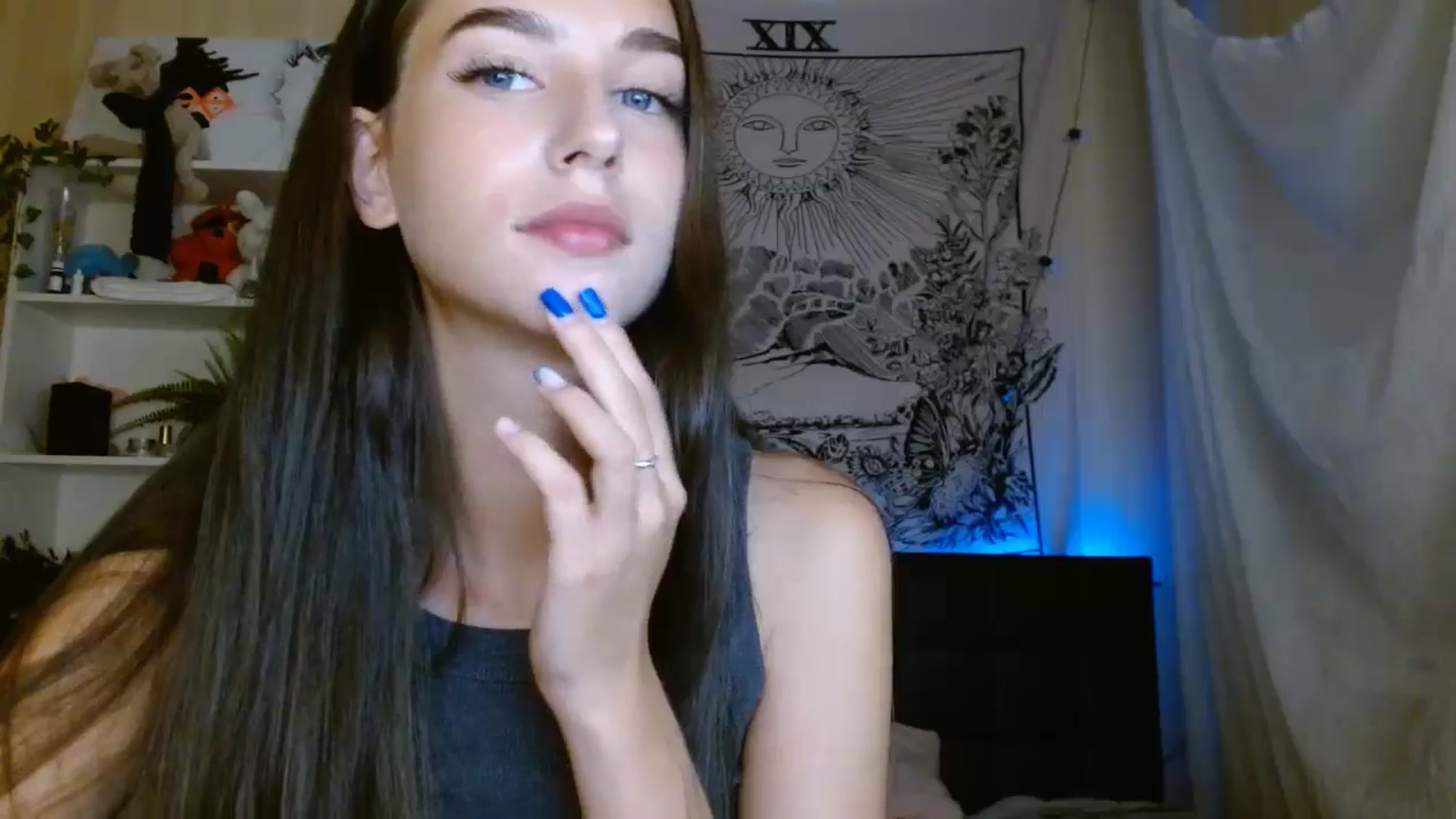 Gallery image thumbnail from ElsieF_'s myfreecams stream on, 09/21/2024, 18:39 image 2 of 20