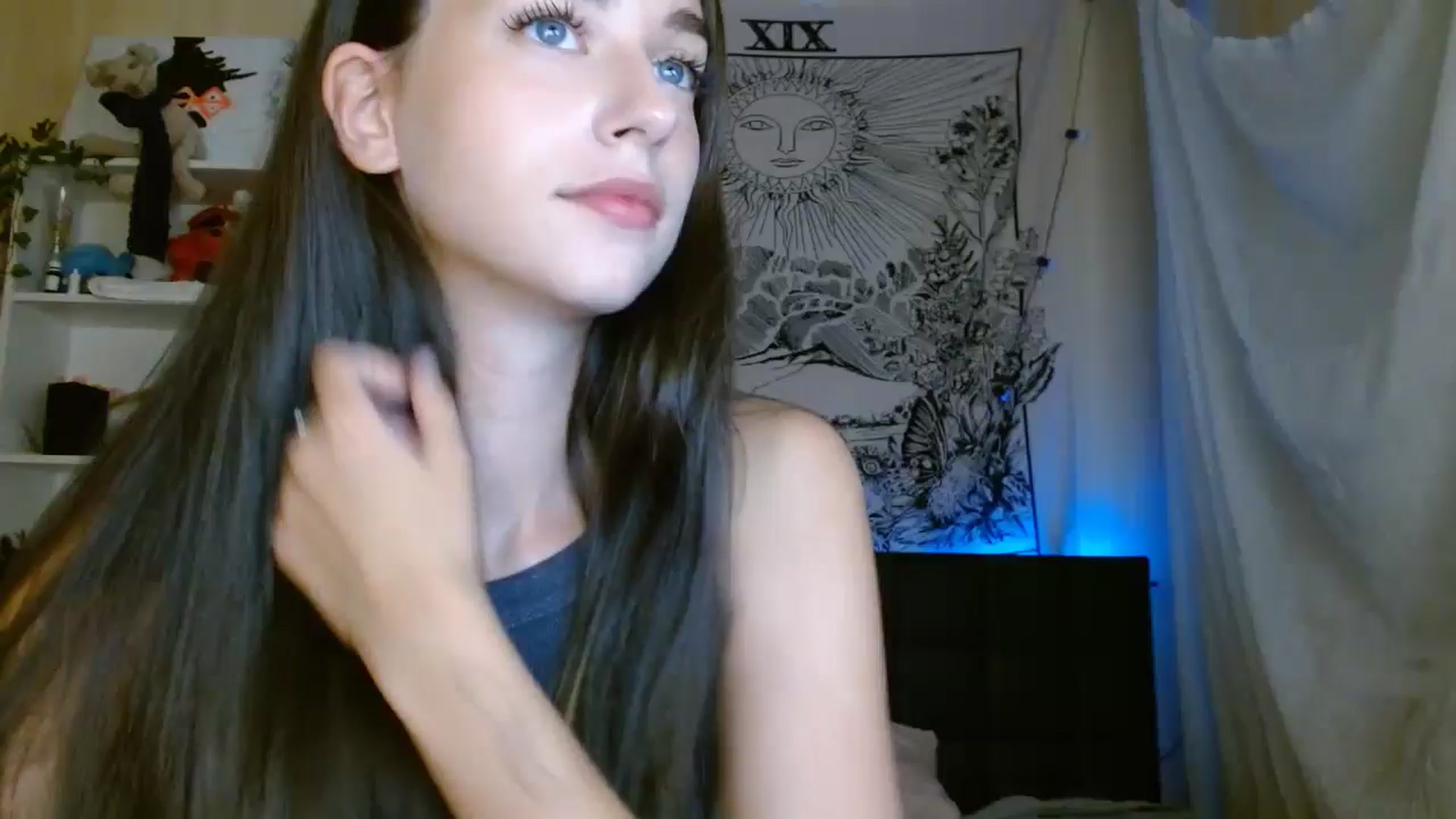 Gallery image thumbnail from ElsieF_'s myfreecams stream on, 09/21/2024, 18:39 image 1 of 20