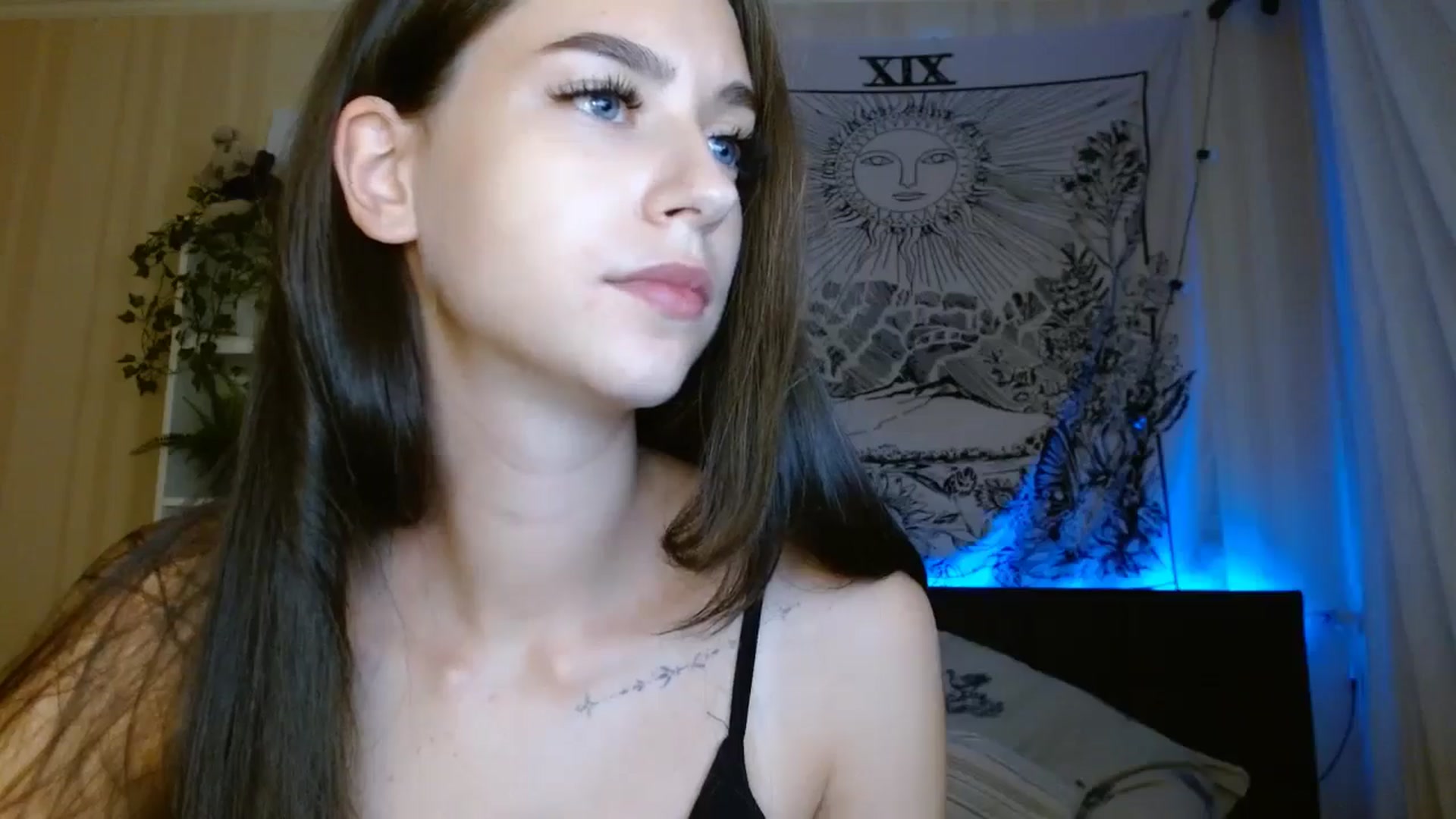 Gallery image thumbnail from ElsieF_'s myfreecams stream on, 09/29/2024, 19:08 image 20 of 20