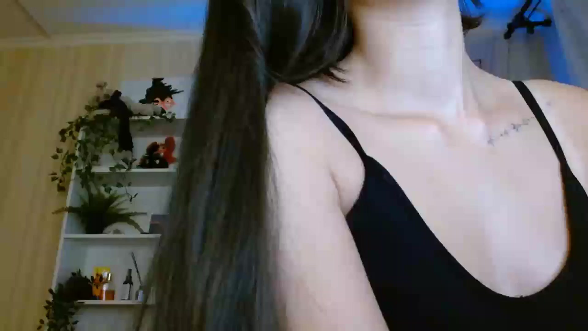Gallery image thumbnail from ElsieF_'s myfreecams stream on, 09/29/2024, 19:47 image 16 of 20