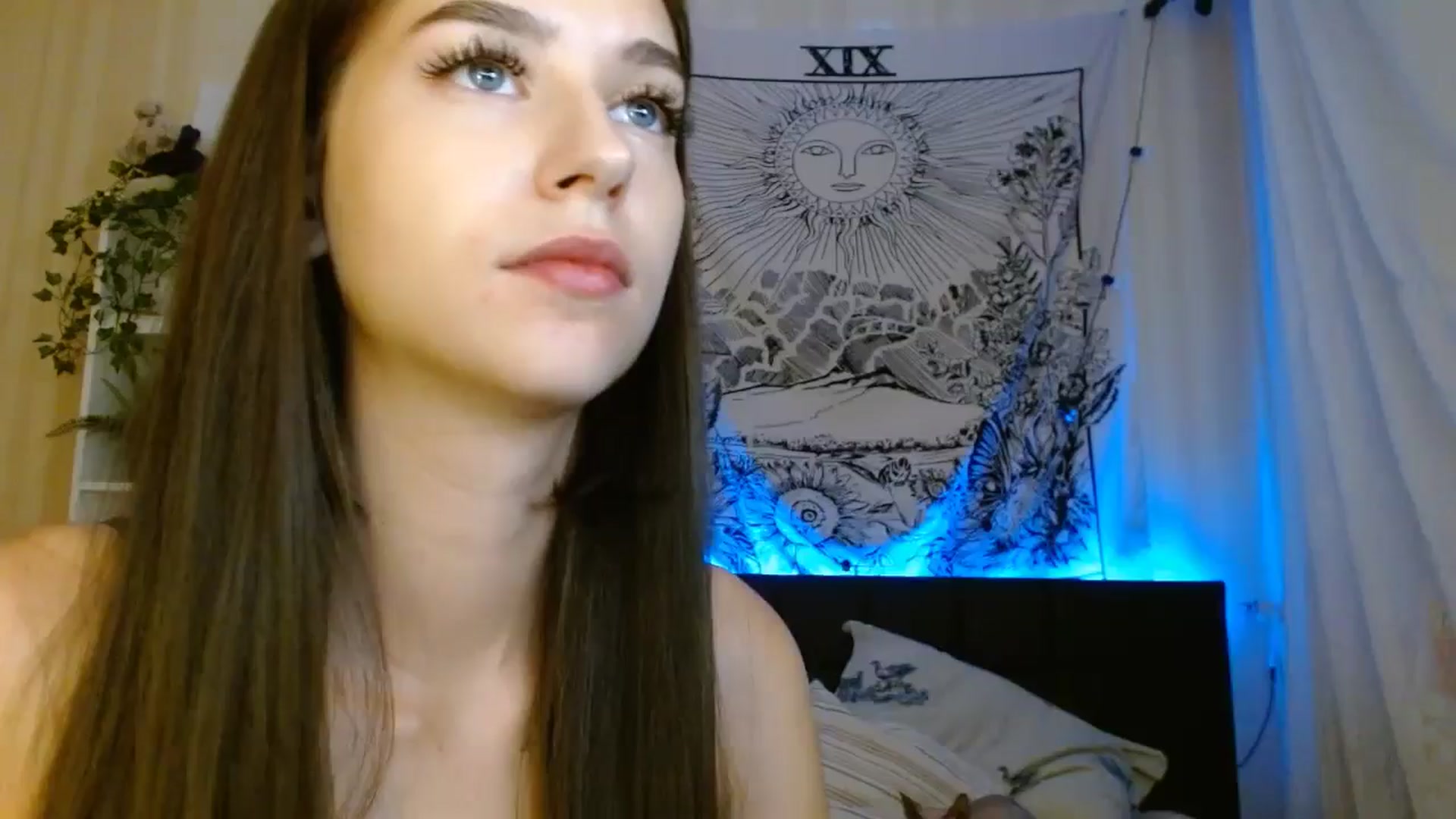 Gallery image thumbnail from ElsieF_'s myfreecams stream on, 09/29/2024, 20:34 image 1 of 20