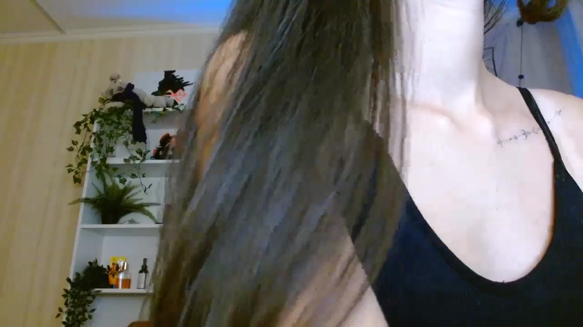 Gallery image thumbnail from ElsieF_'s myfreecams stream on, 09/29/2024, 20:34 image 18 of 20