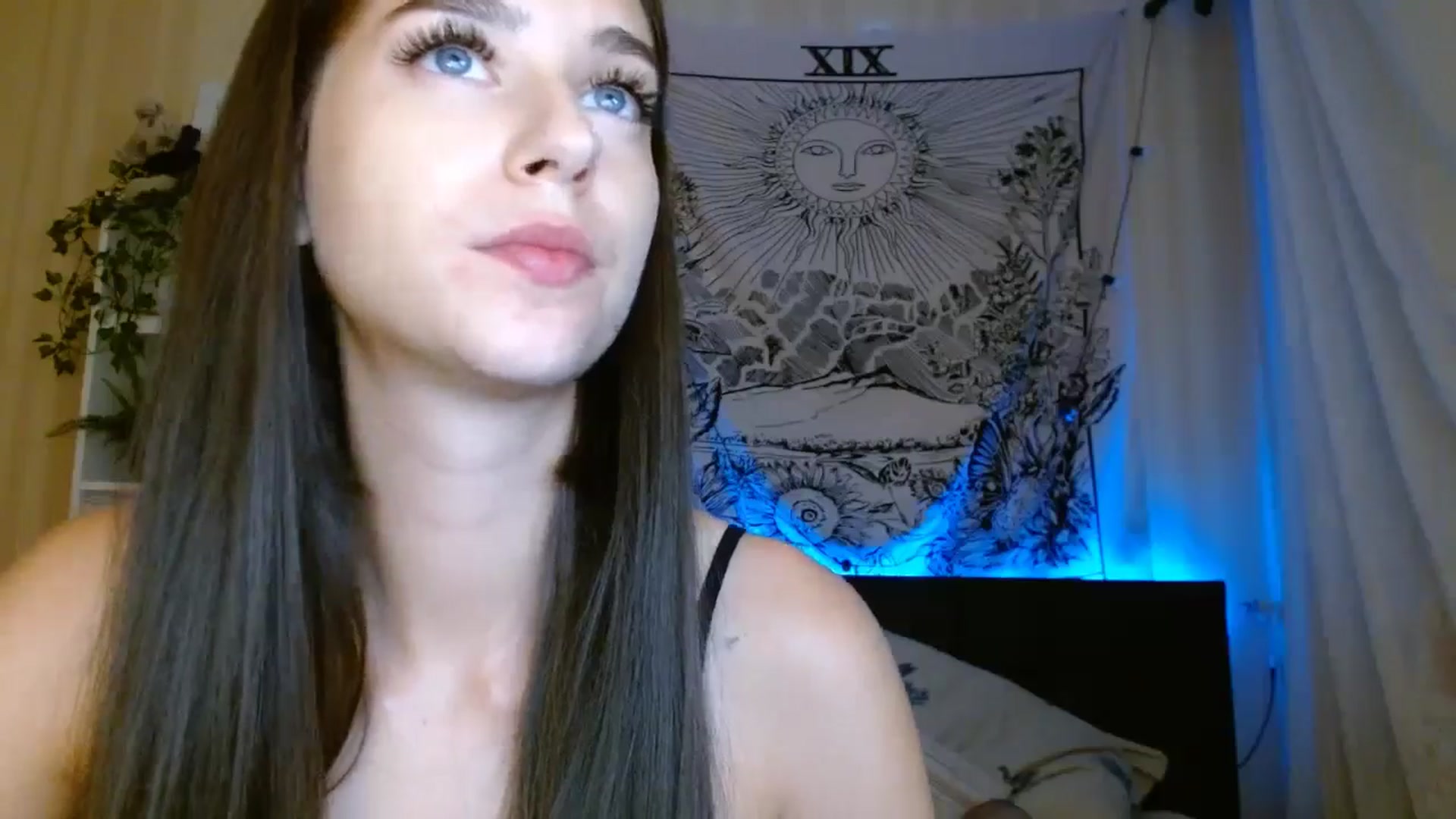 Gallery image thumbnail from ElsieF_'s myfreecams stream on, 09/29/2024, 20:34 image 4 of 20