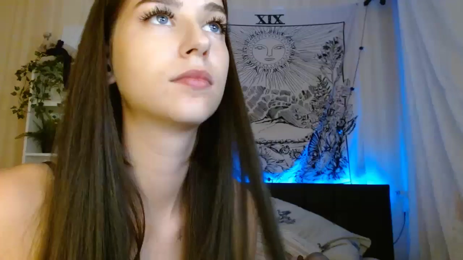 Gallery image thumbnail from ElsieF_'s myfreecams stream on, 09/29/2024, 20:34 image 3 of 20