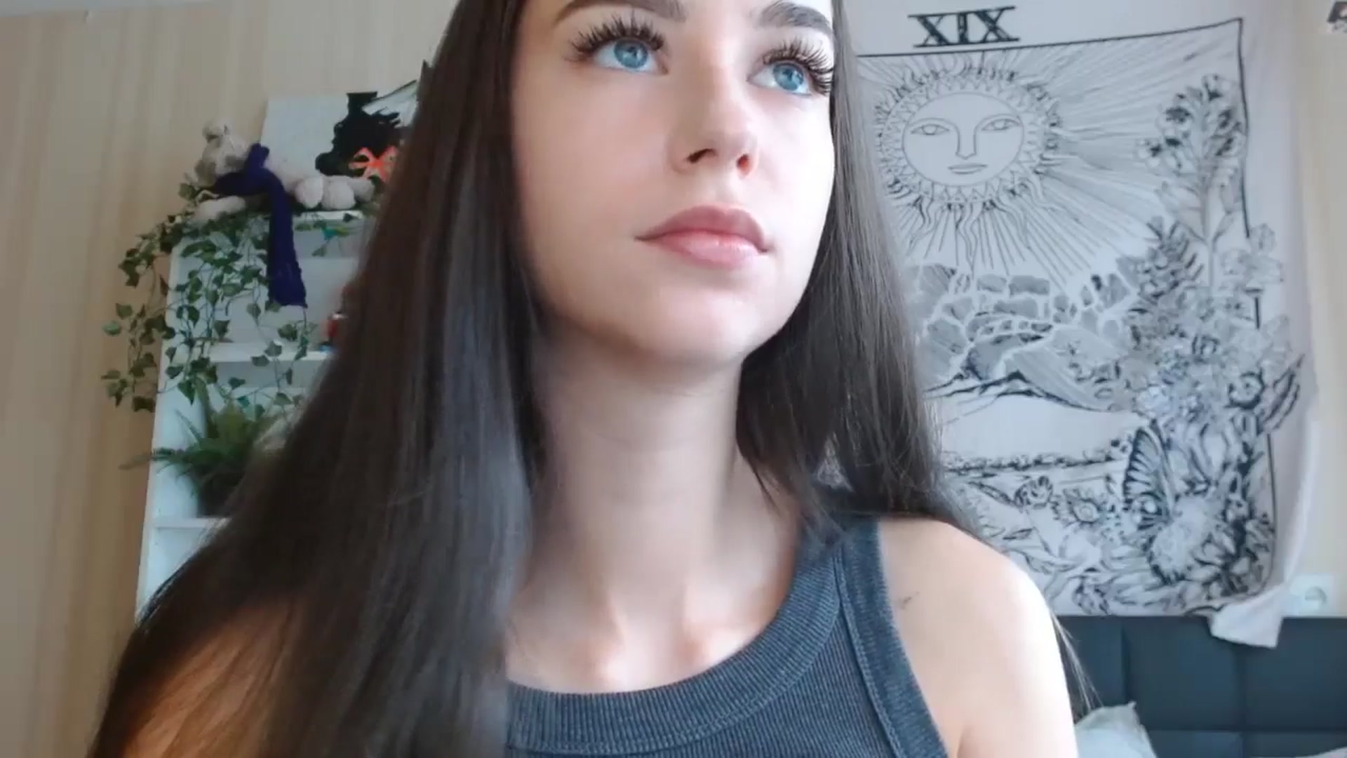 Gallery image thumbnail from ElsieF_'s myfreecams stream on, 10/06/2024, 06:37 image 12 of 20