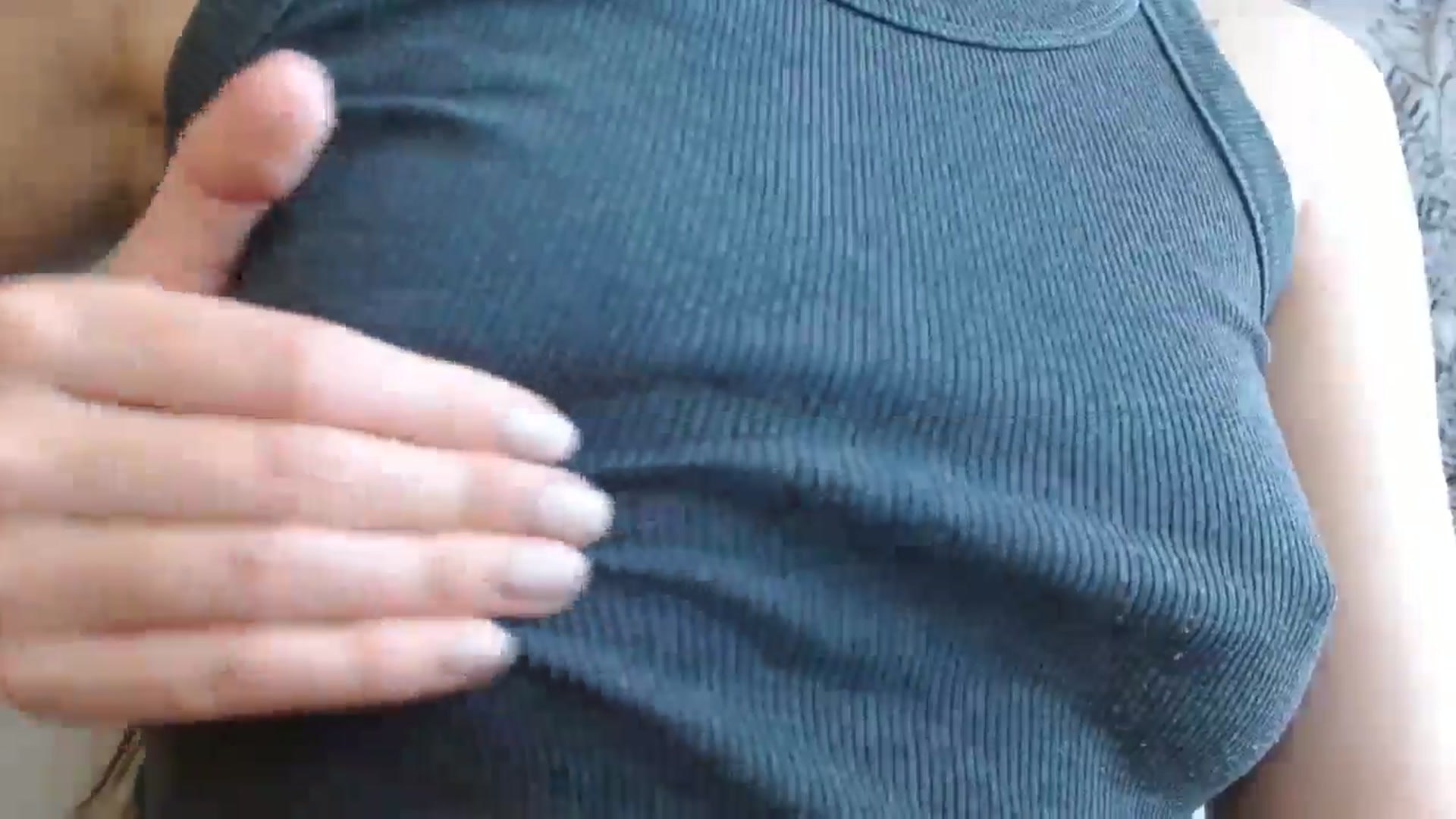 Gallery image thumbnail from ElsieF_'s myfreecams stream on, 10/06/2024, 08:32 image 8 of 20