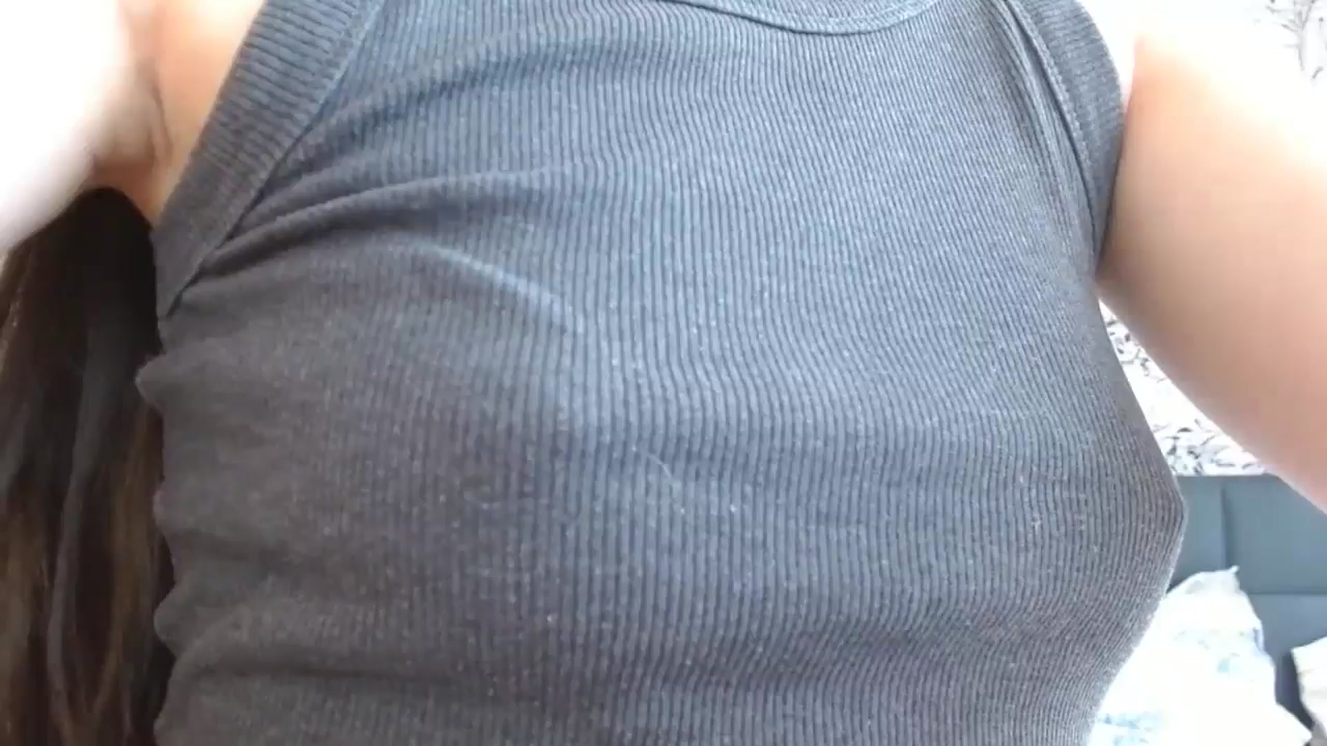 Gallery image thumbnail from ElsieF_'s myfreecams stream on, 10/06/2024, 08:32 image 7 of 20