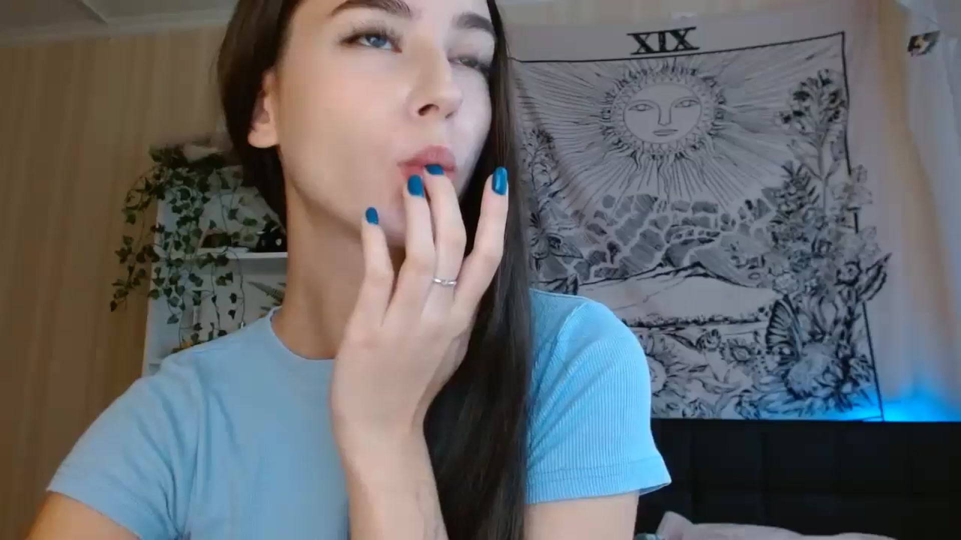 Gallery image thumbnail from ElsieF_'s myfreecams stream on, 10/20/2024, 10:22 image 6 of 20