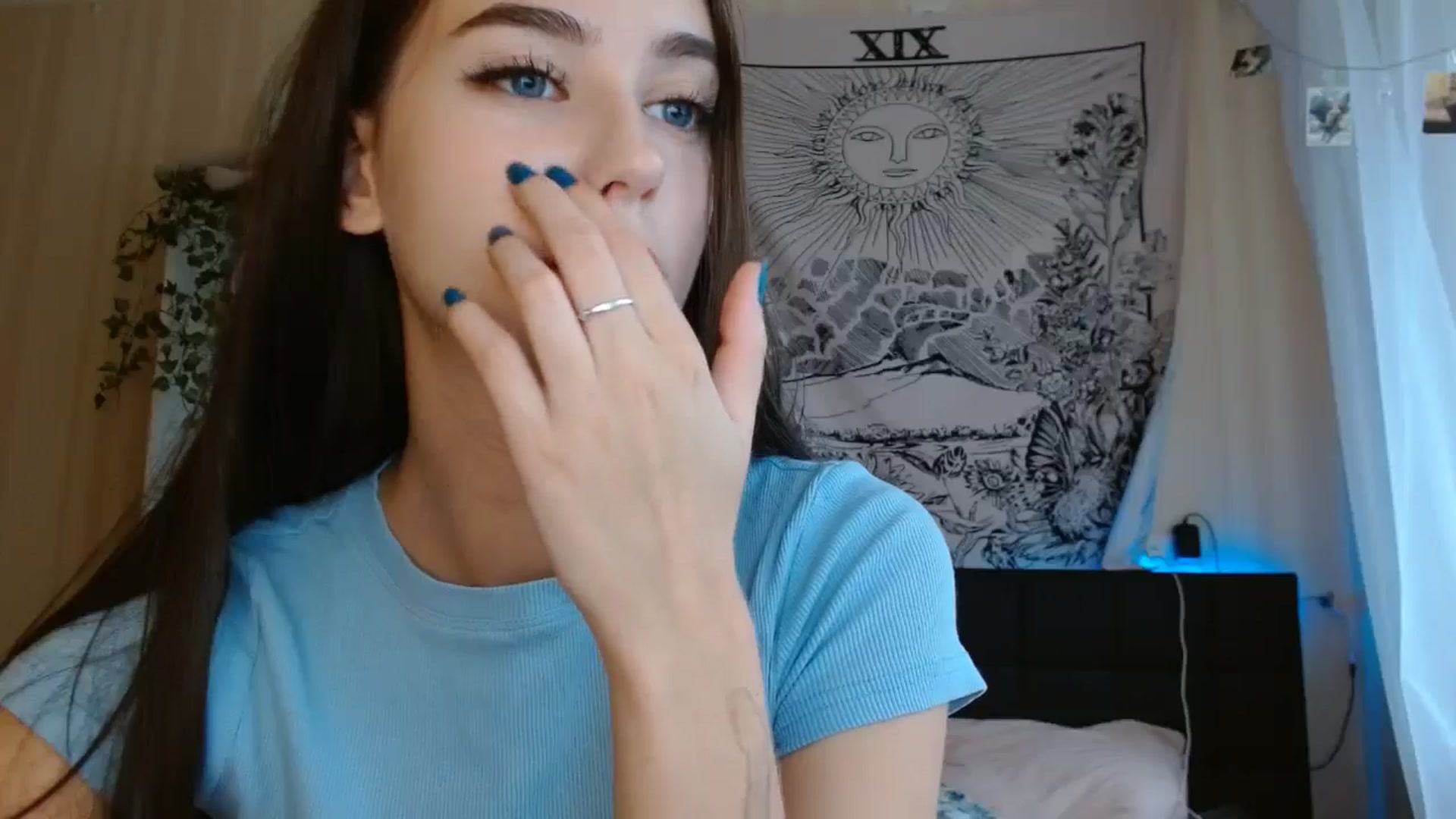 Gallery image thumbnail from ElsieF_'s myfreecams stream on, 10/20/2024, 11:27 image 13 of 20