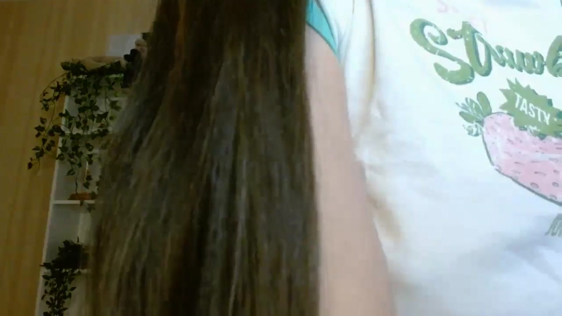 Gallery image thumbnail from ElsieF_'s myfreecams stream on, 10/24/2024, 19:13 image 19 of 20