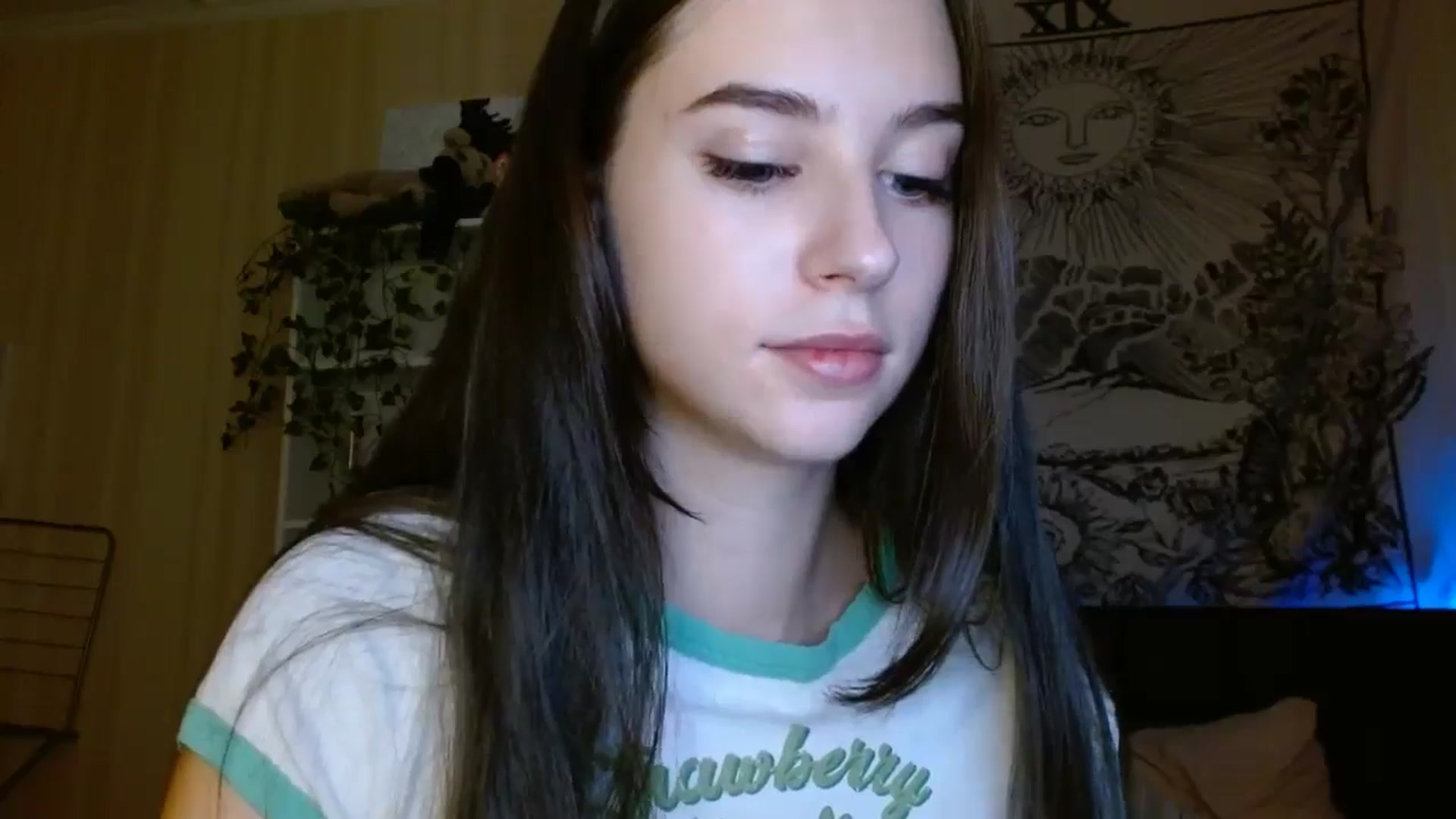 Gallery image thumbnail from ElsieF_'s myfreecams stream on, 10/24/2024, 19:13 image 12 of 20