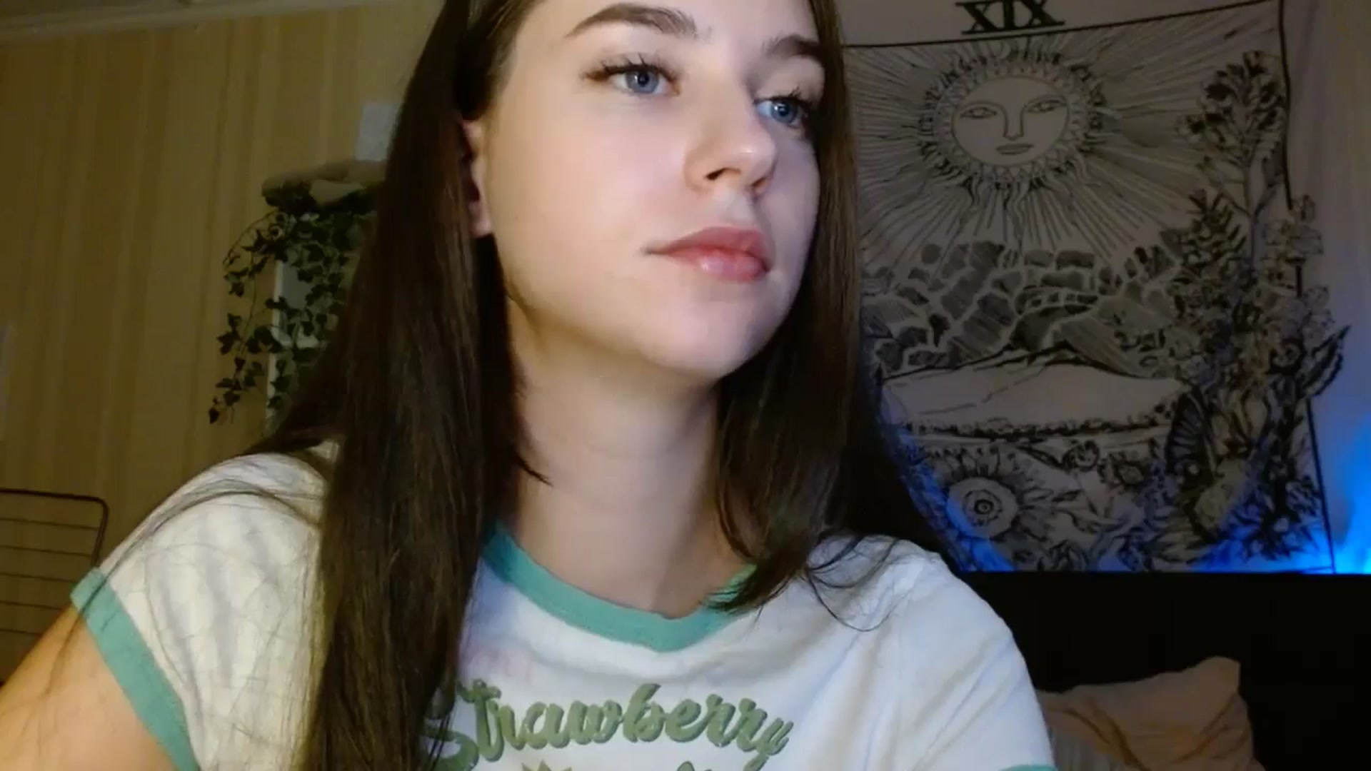 Gallery image thumbnail from ElsieF_'s myfreecams stream on, 10/24/2024, 19:13 image 9 of 20