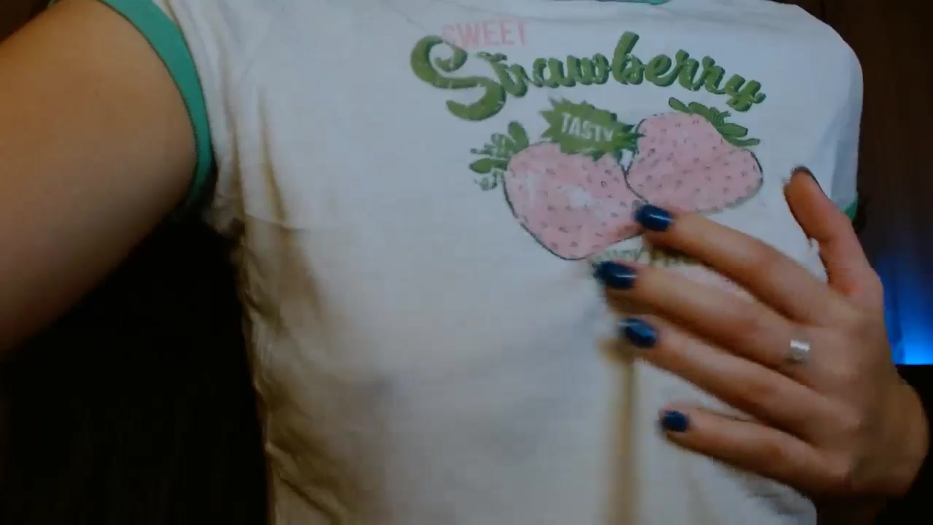 Gallery image thumbnail from ElsieF_'s myfreecams stream on, 10/24/2024, 19:13 image 6 of 20