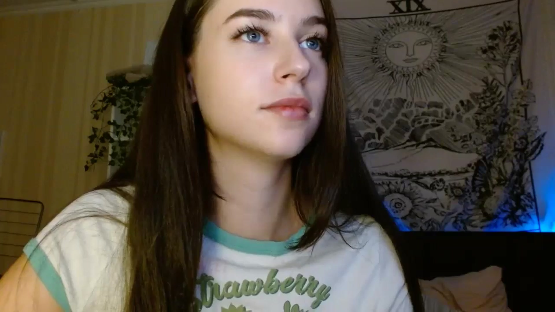 Gallery image thumbnail from ElsieF_'s myfreecams stream on, 10/24/2024, 19:13 image 11 of 20