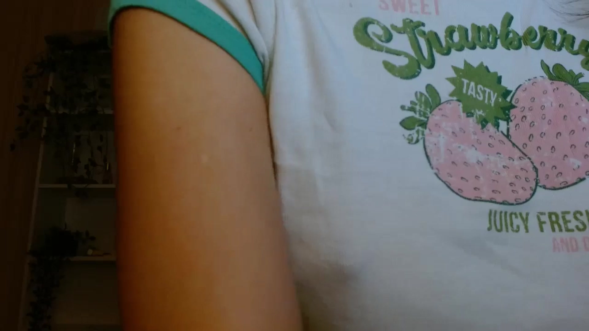 Gallery image thumbnail from ElsieF_'s myfreecams stream on, 10/24/2024, 19:13 image 4 of 20