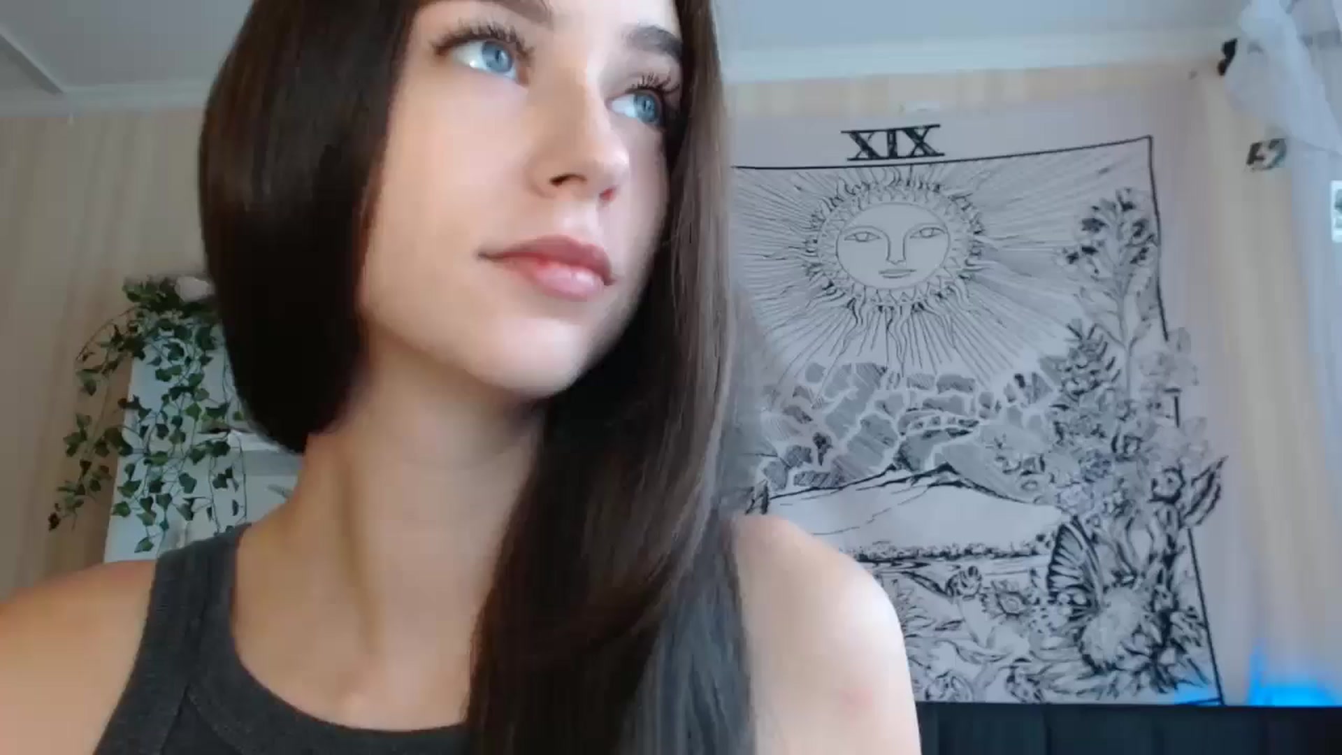 Gallery image thumbnail from ElsieF_'s myfreecams stream on, 10/25/2024, 05:24 image 9 of 20