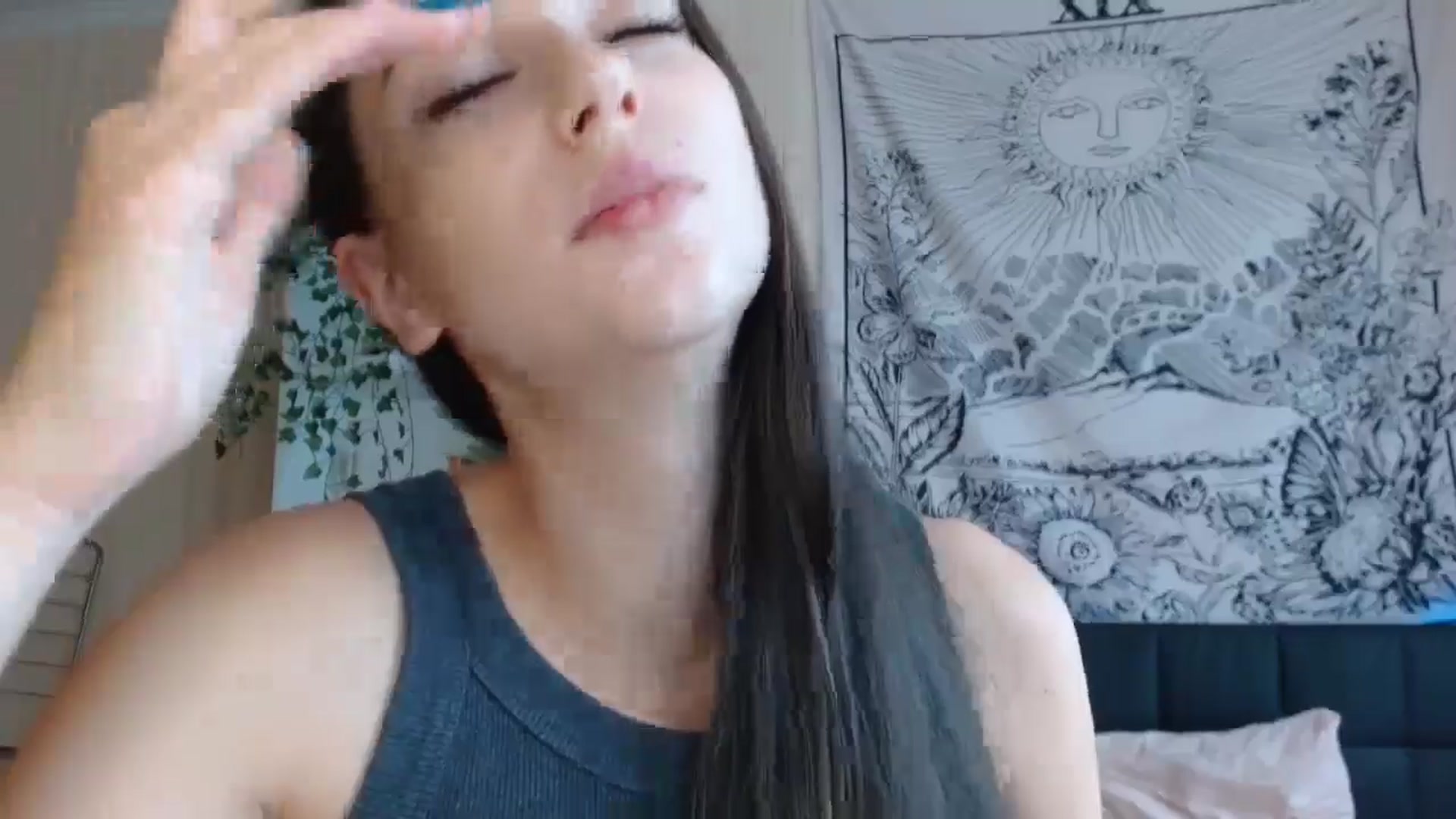 Gallery image thumbnail from ElsieF_'s myfreecams stream on, 10/25/2024, 06:26 image 16 of 20
