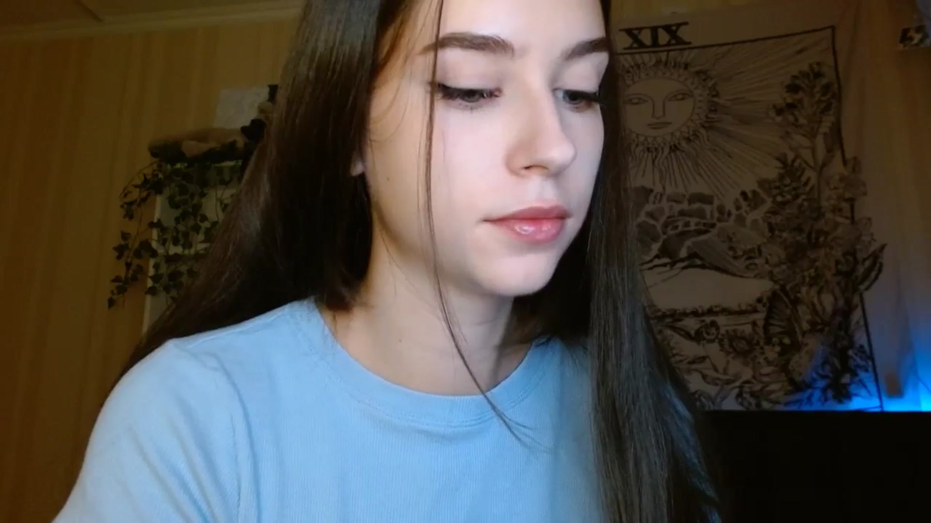 Gallery image thumbnail from ElsieF_'s myfreecams stream on, 10/28/2024, 16:59 image 7 of 20