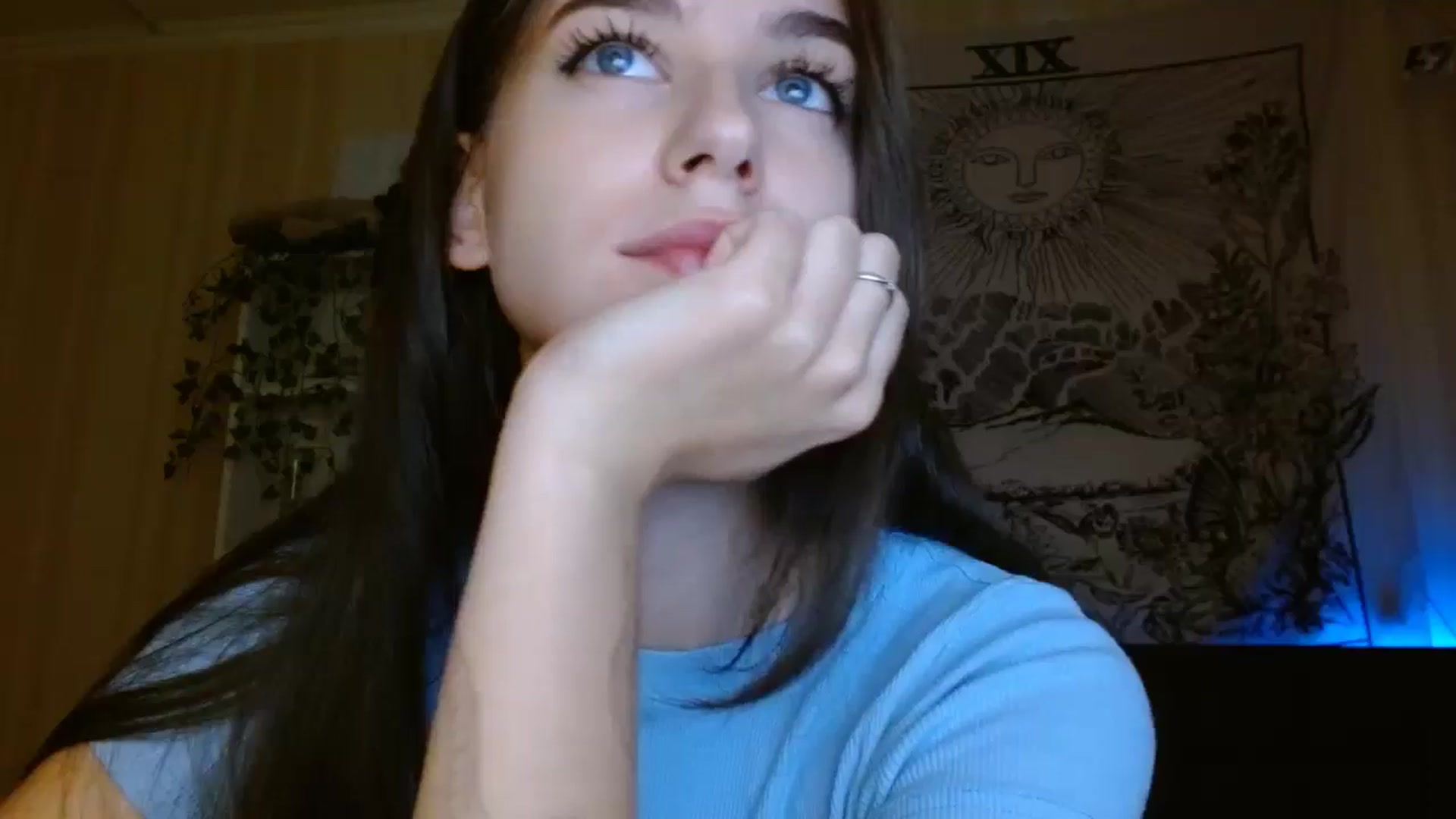 Gallery image thumbnail from ElsieF_'s myfreecams stream on, 10/28/2024, 18:38 image 4 of 20