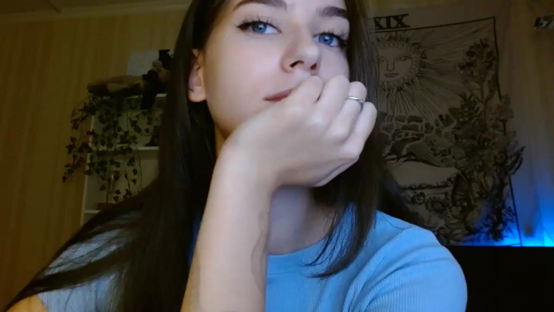 Gallery image thumbnail from ElsieF_'s myfreecams stream on, 10/28/2024, 18:38 image 5 of 20