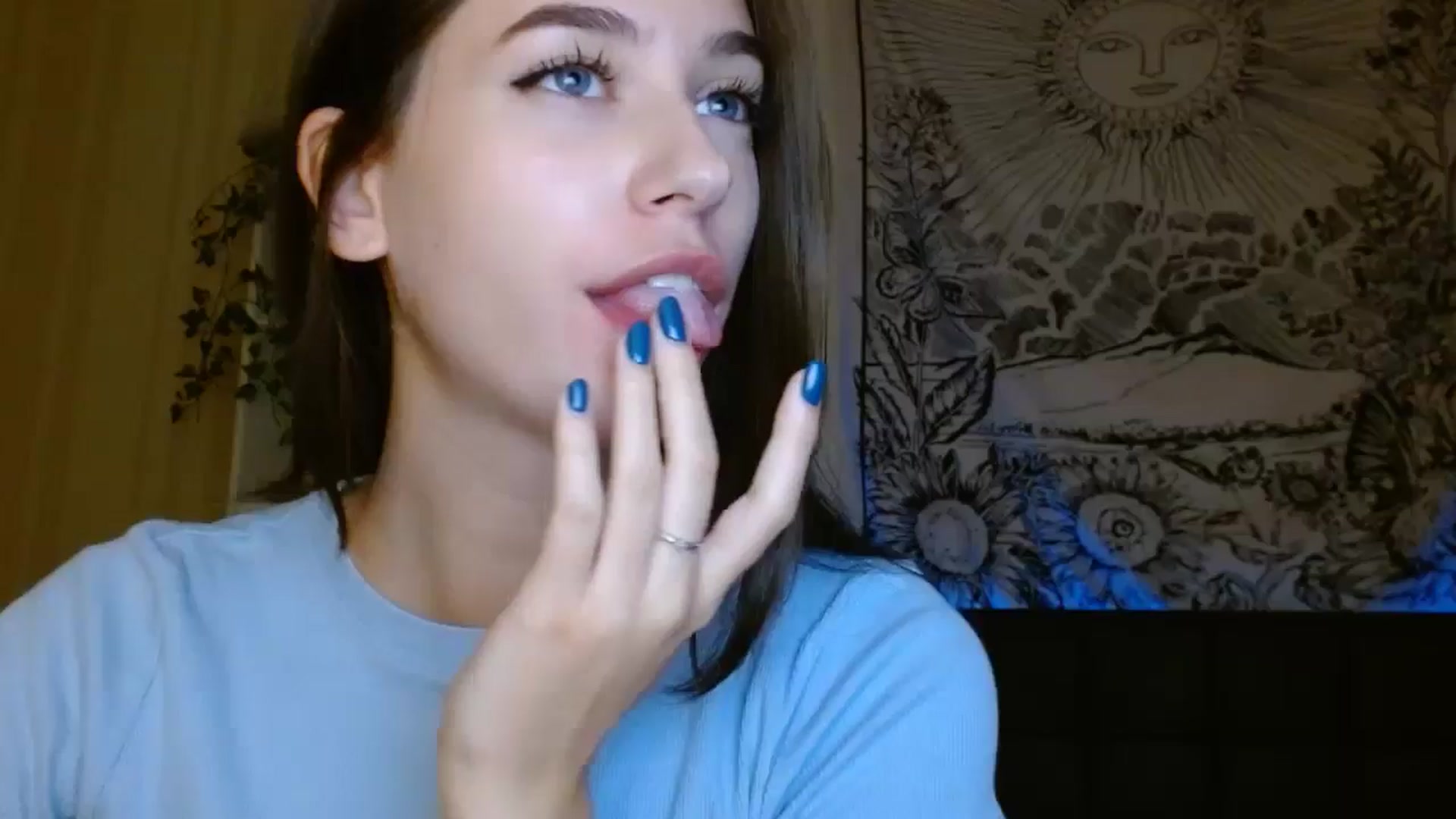 Gallery image thumbnail from ElsieF_'s myfreecams stream on, 10/28/2024, 18:57 image 3 of 20