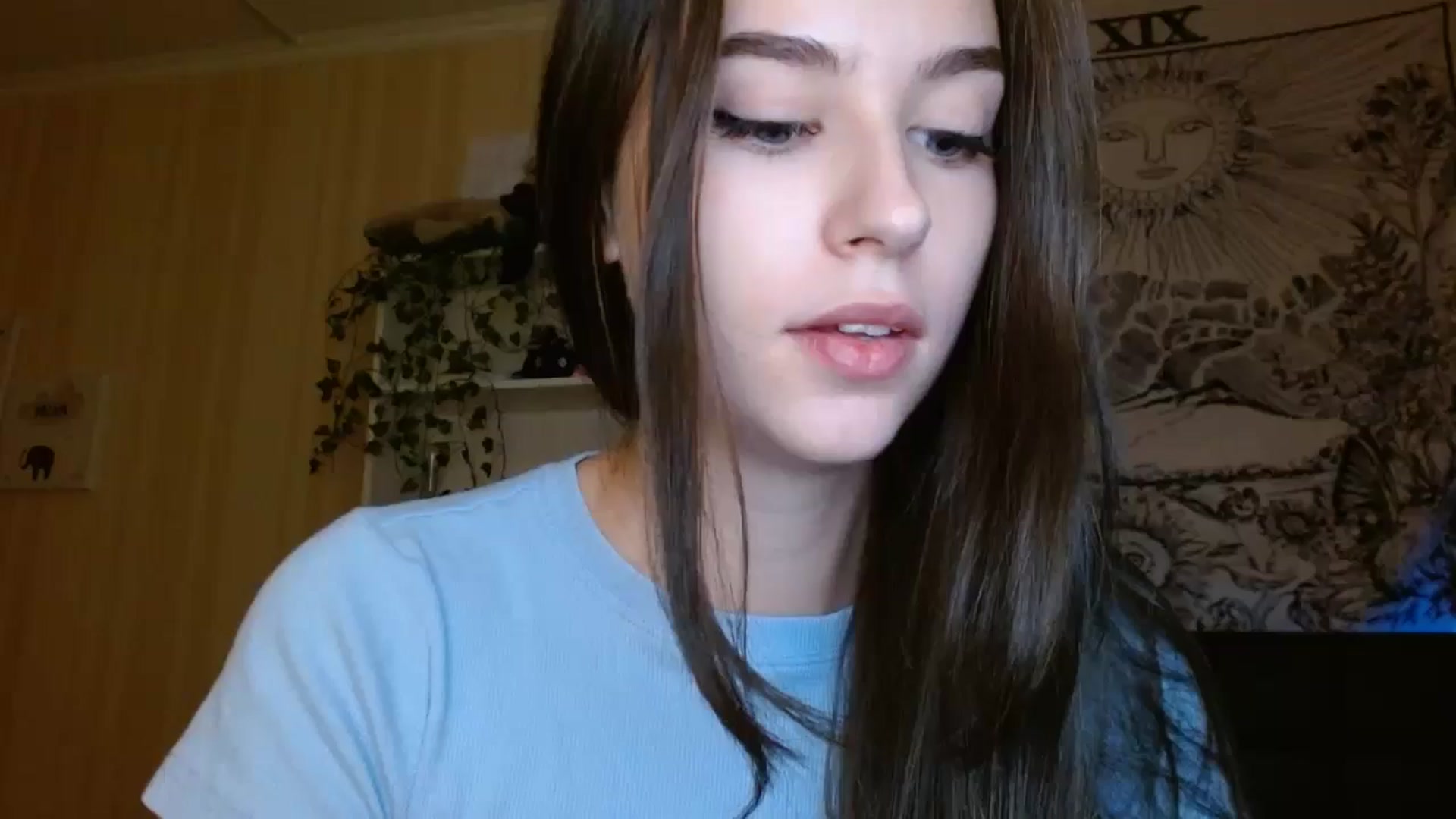 Gallery image thumbnail from ElsieF_'s myfreecams stream on, 10/28/2024, 18:57 image 1 of 20