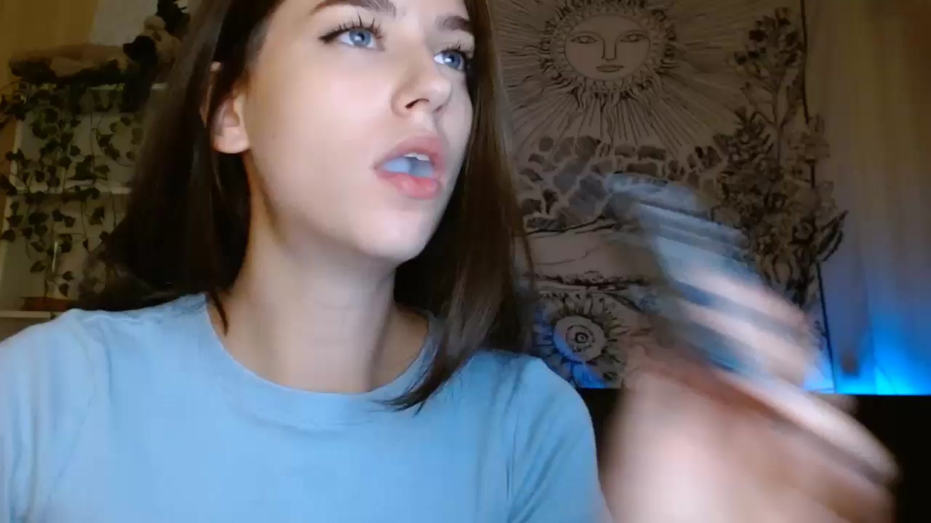Gallery image thumbnail from ElsieF_'s myfreecams stream on, 10/28/2024, 18:57 image 7 of 20