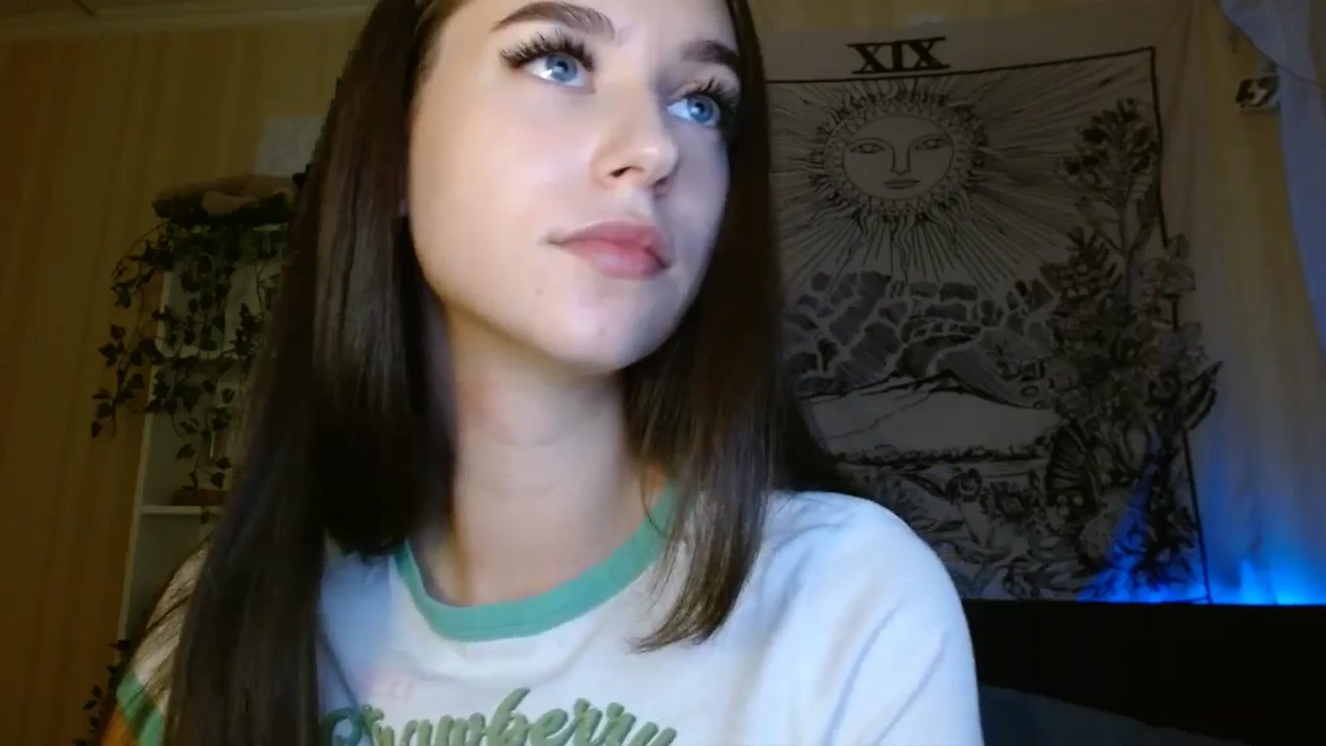 Gallery image thumbnail from ElsieF_'s myfreecams stream on, 11/02/2024, 17:37 image 19 of 20