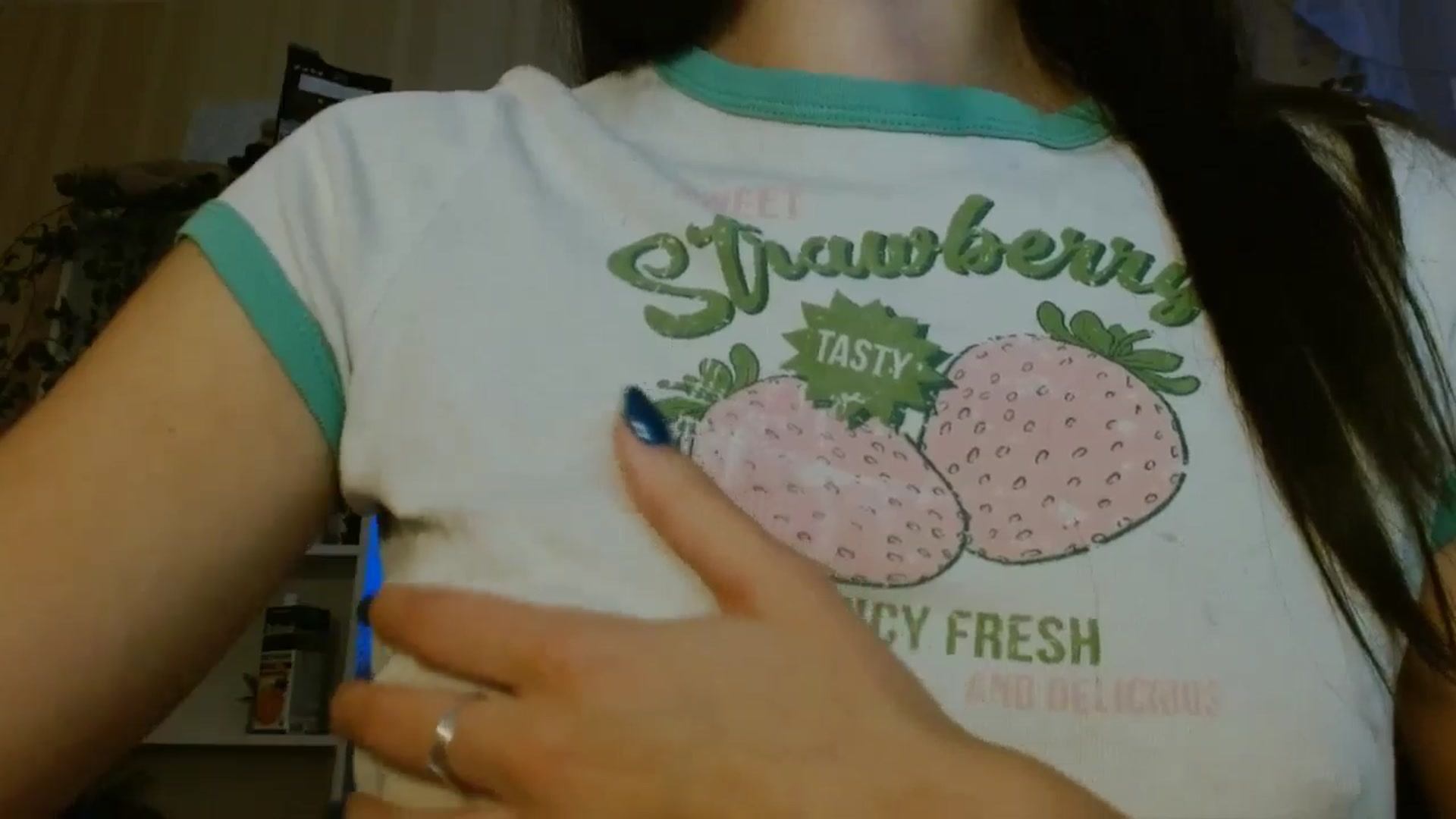 Gallery image thumbnail from ElsieF_'s myfreecams stream on, 11/02/2024, 17:37 image 12 of 20