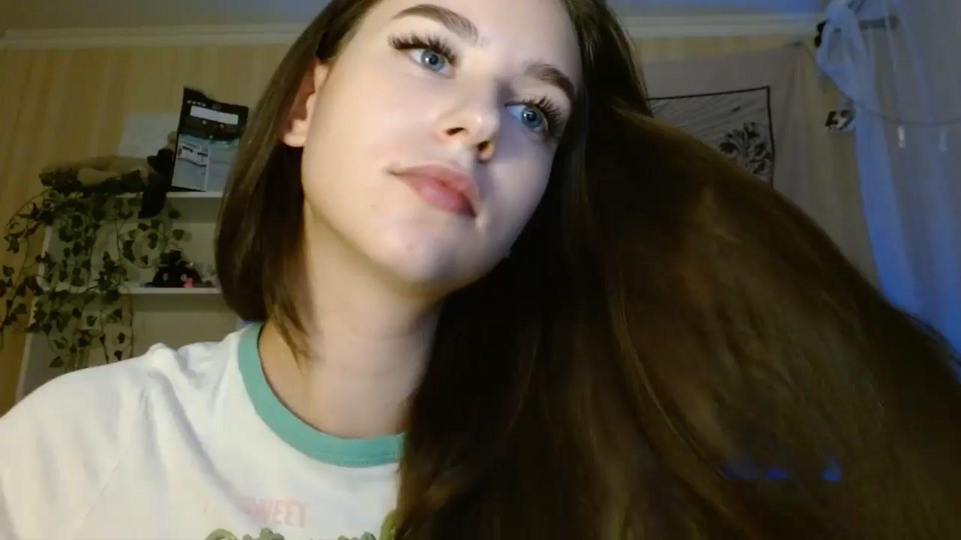 Gallery image thumbnail from ElsieF_'s myfreecams stream on, 11/02/2024, 18:38 image 9 of 20