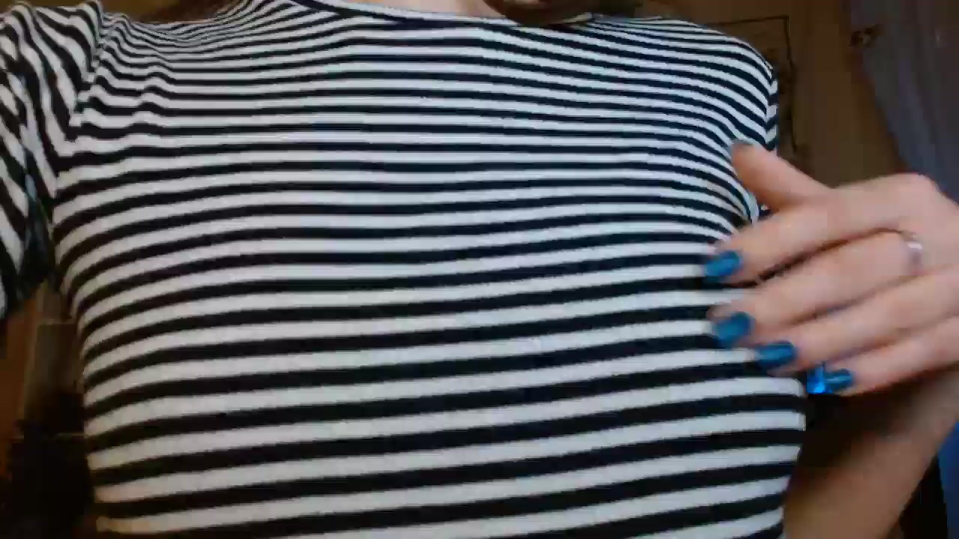 Gallery image thumbnail from ElsieF_'s myfreecams stream on, 11/09/2024, 17:32 image 14 of 20