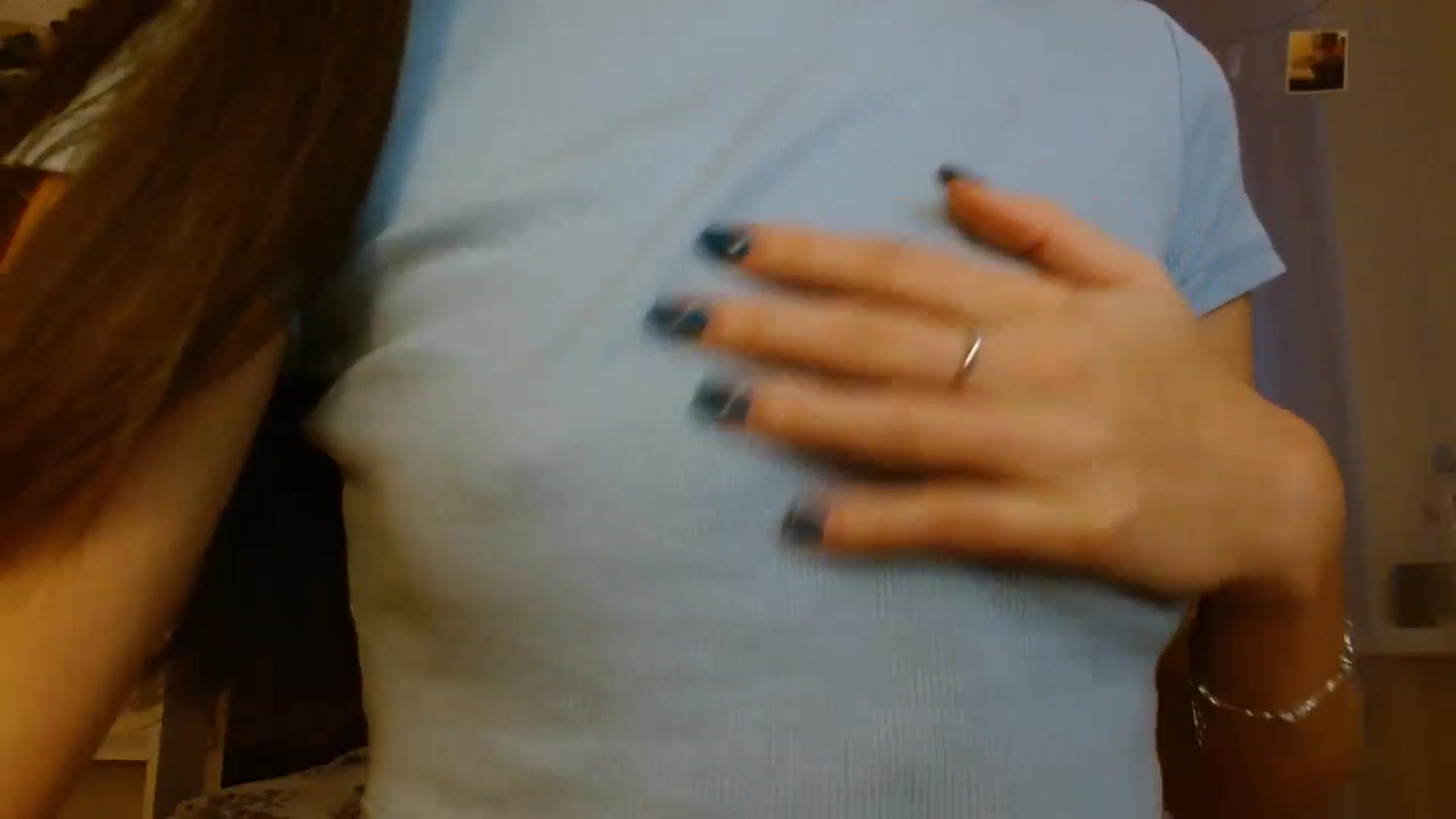 Gallery image thumbnail from ElsieF_'s myfreecams stream on, 11/10/2024, 19:26 image 7 of 20