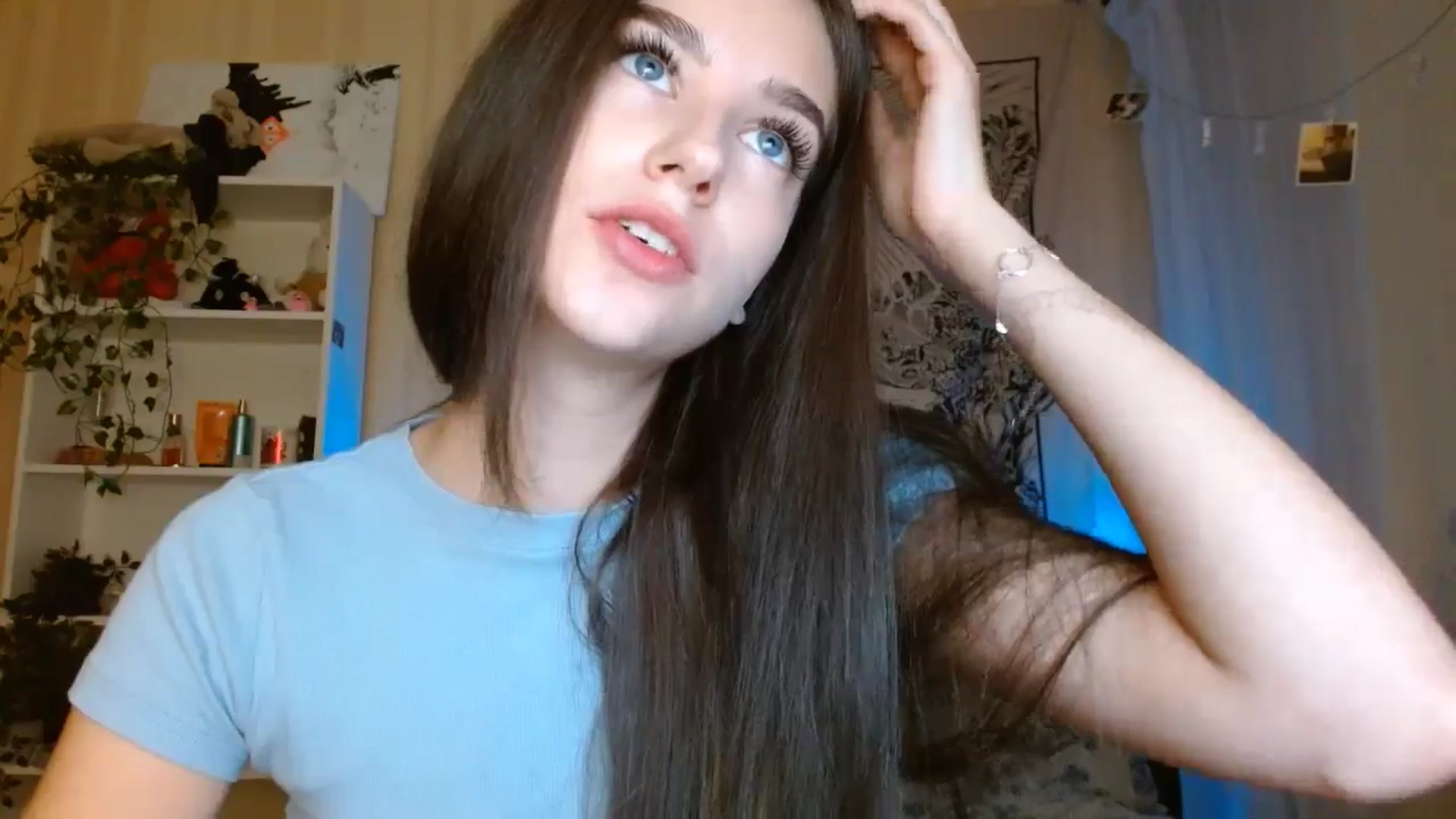 Gallery image thumbnail from ElsieF_'s myfreecams stream on, 11/10/2024, 19:26 image 16 of 20
