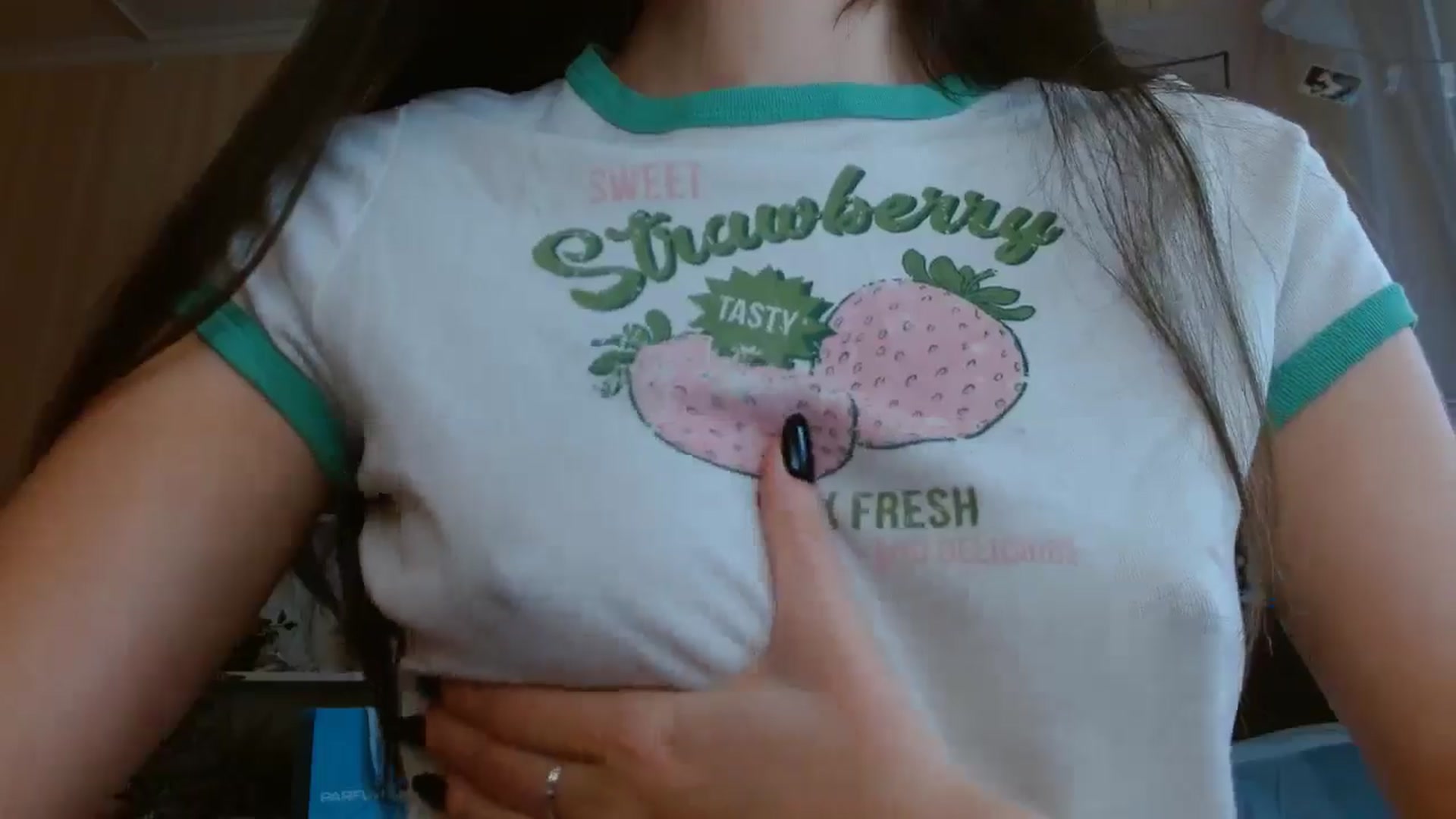 Gallery image thumbnail from ElsieF_'s myfreecams stream on, 11/22/2024, 08:03 image 15 of 20
